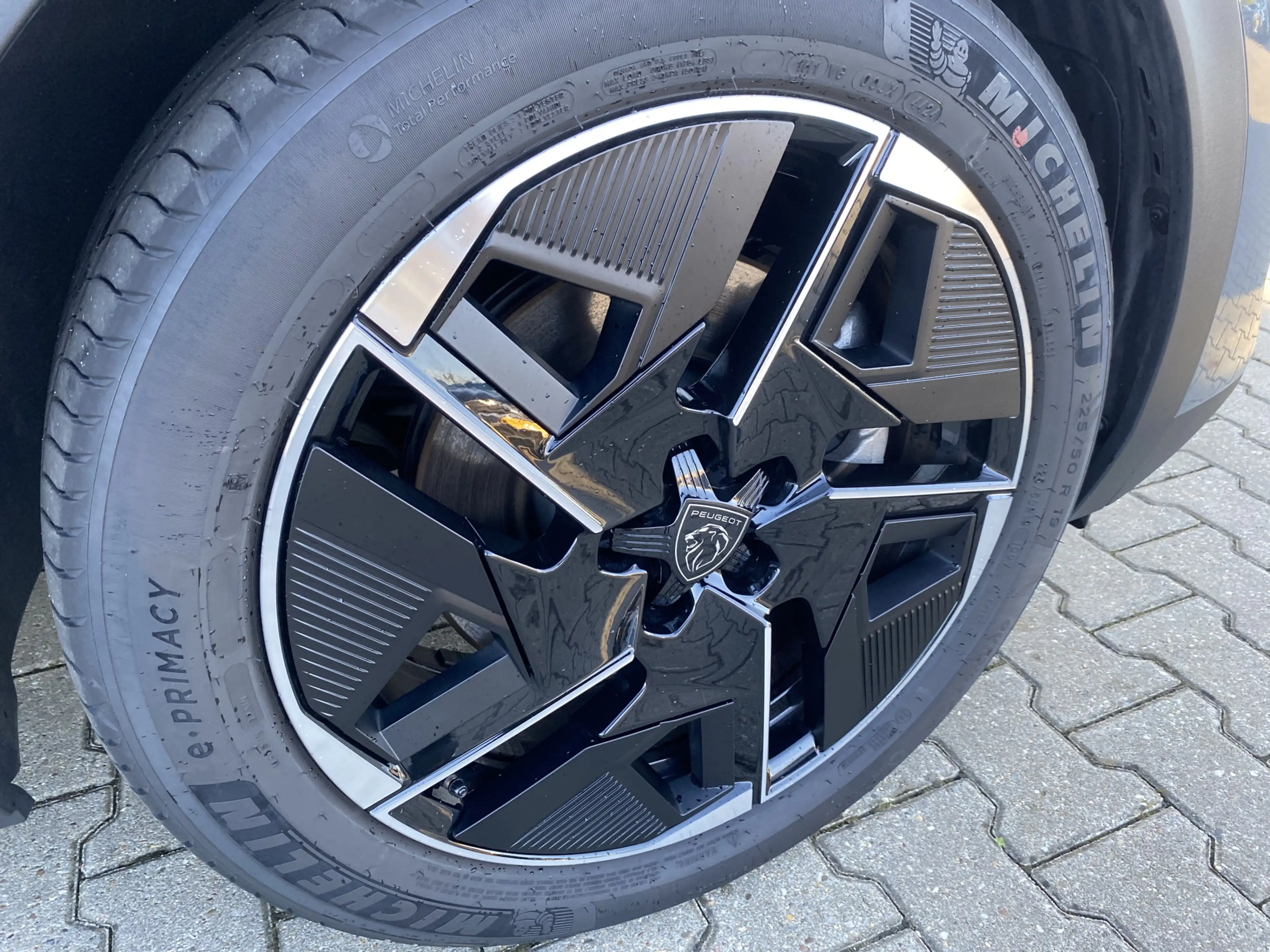 Peugeot 408 e-408 Allure 58 kWh , Bereik 350 km Stoel & Stuurv — photo 7