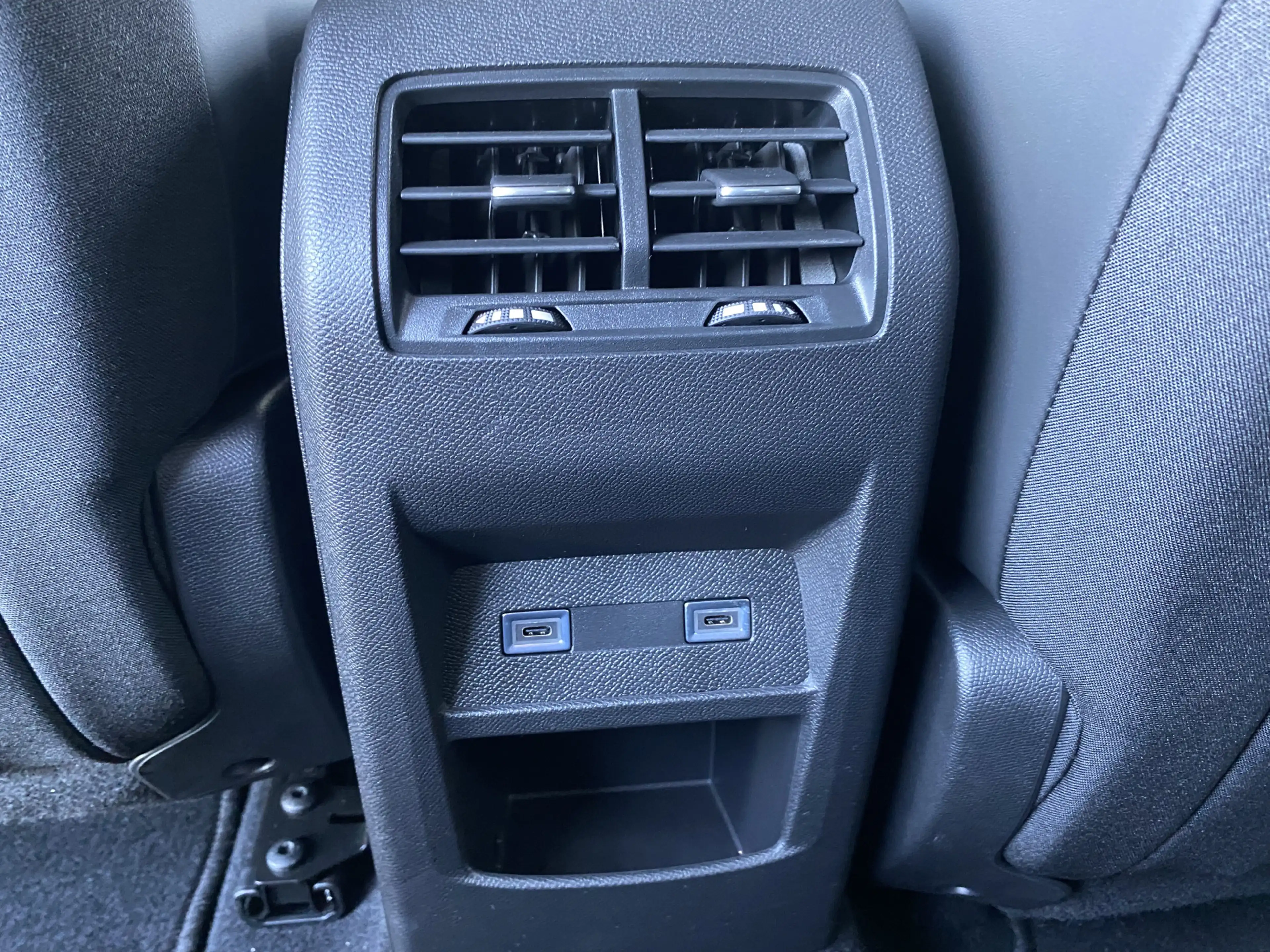 Peugeot 408 e-408 Allure 58 kWh , Bereik 350 km Stoel & Stuurv — photo 34