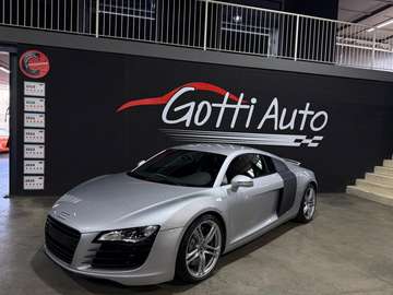 4.2 V8 FSI QUATTRO R TRONIC