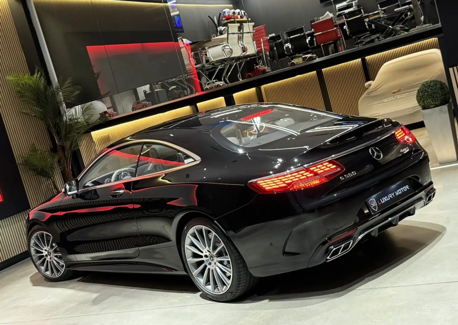 Mercedes-Benz S 560 Coupé 4Matic 9G-Tronic Nero - 2