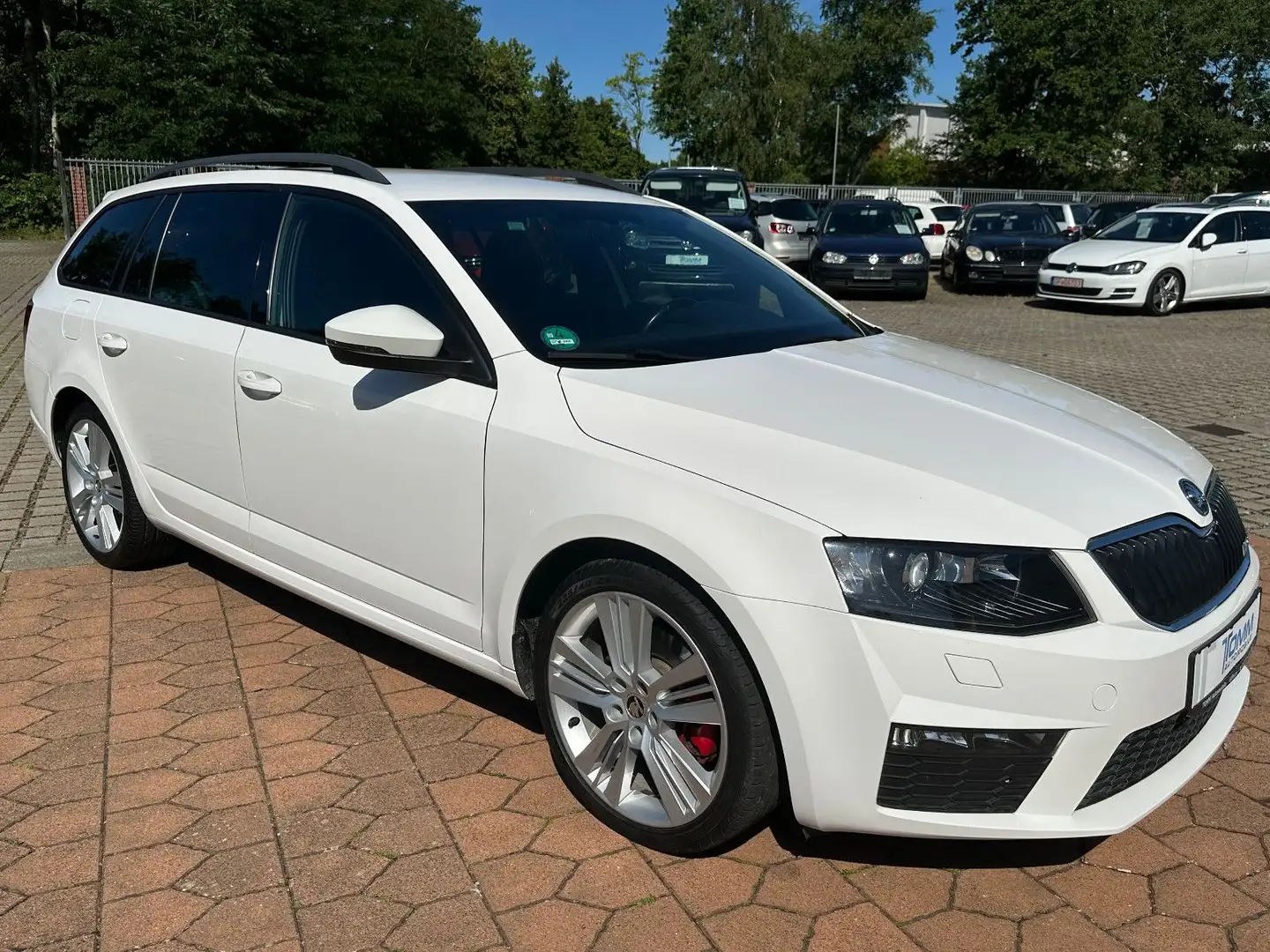 Skoda Octavia Combi 2.0 TDI RS DSG / XENON / STANDHEIZ Weiß - 2