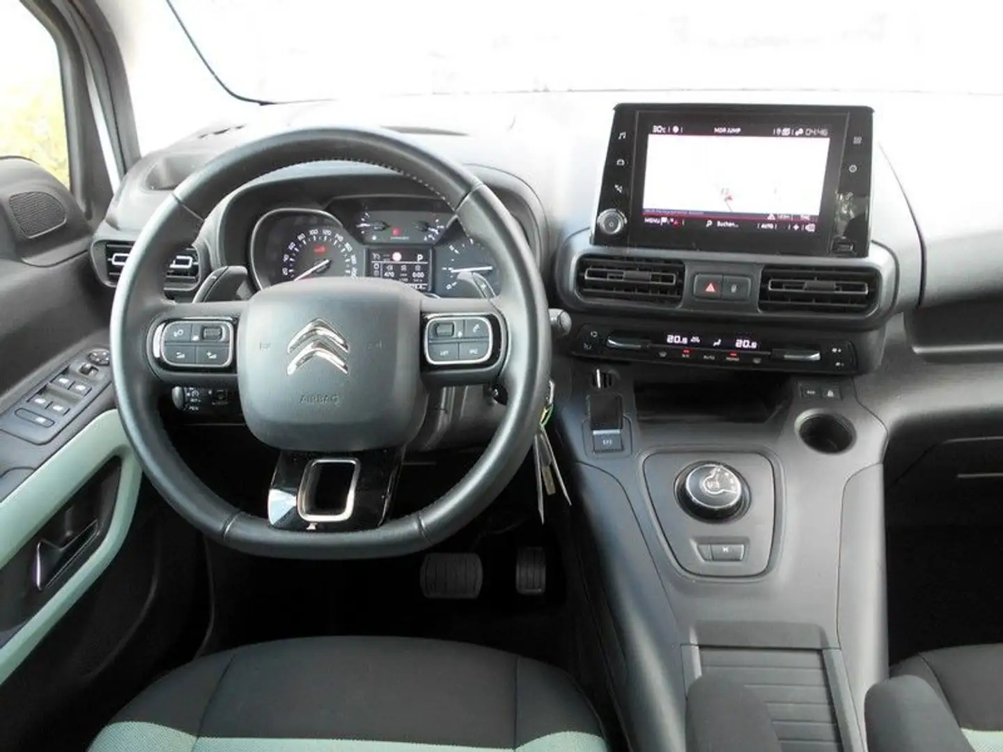 Citroen Berlingo 1.5 Blue-HDi Feel  AUTOMATIC/NAVI/KLIMA Weiß - 2