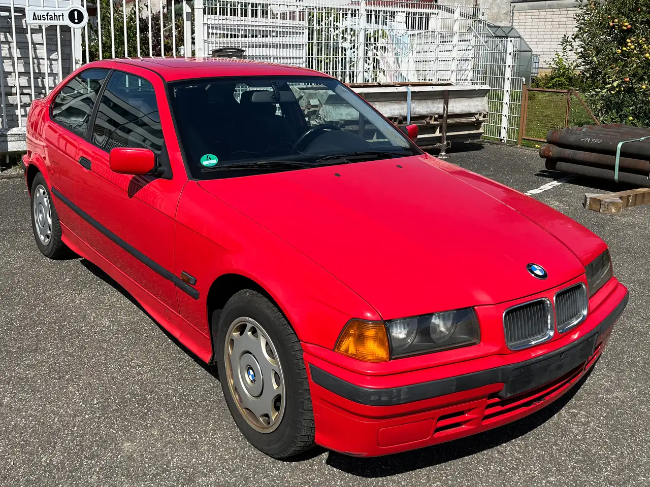 BMW 316i Compact | E36 | Hellrot, foto 4