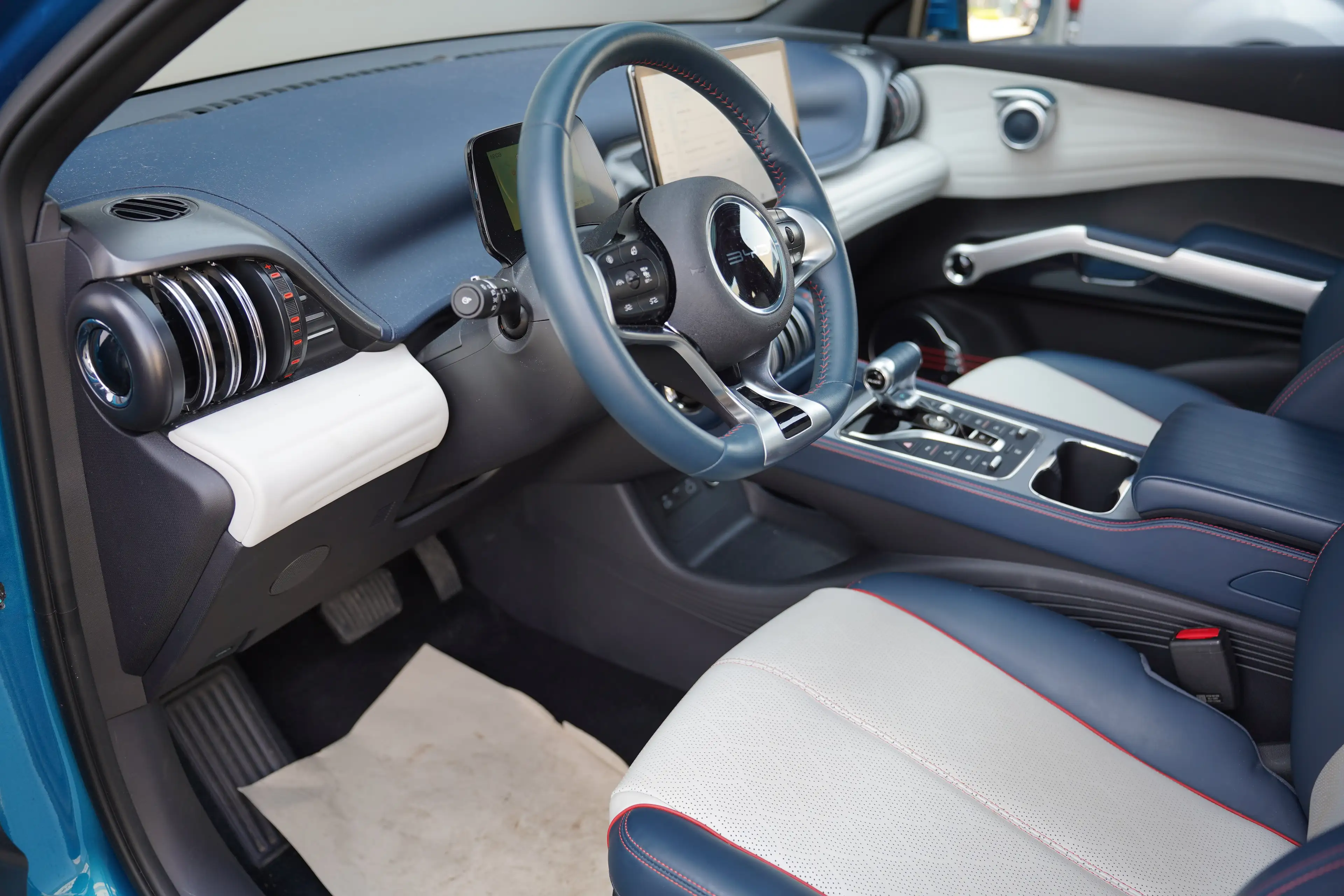 BYD Atto 3 Comfort * PANO / 360° / ACC / KEYLESS * — photo 15
