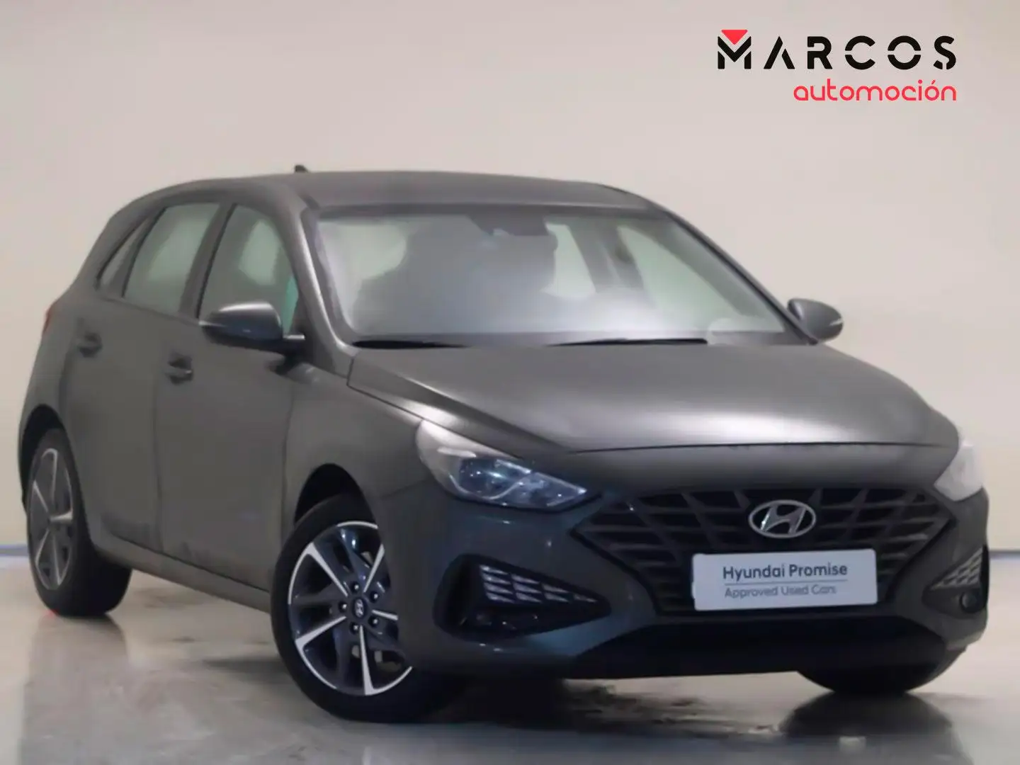 Hyundai i30 1.5 DPI Klass SLX 110 Grijs - 2