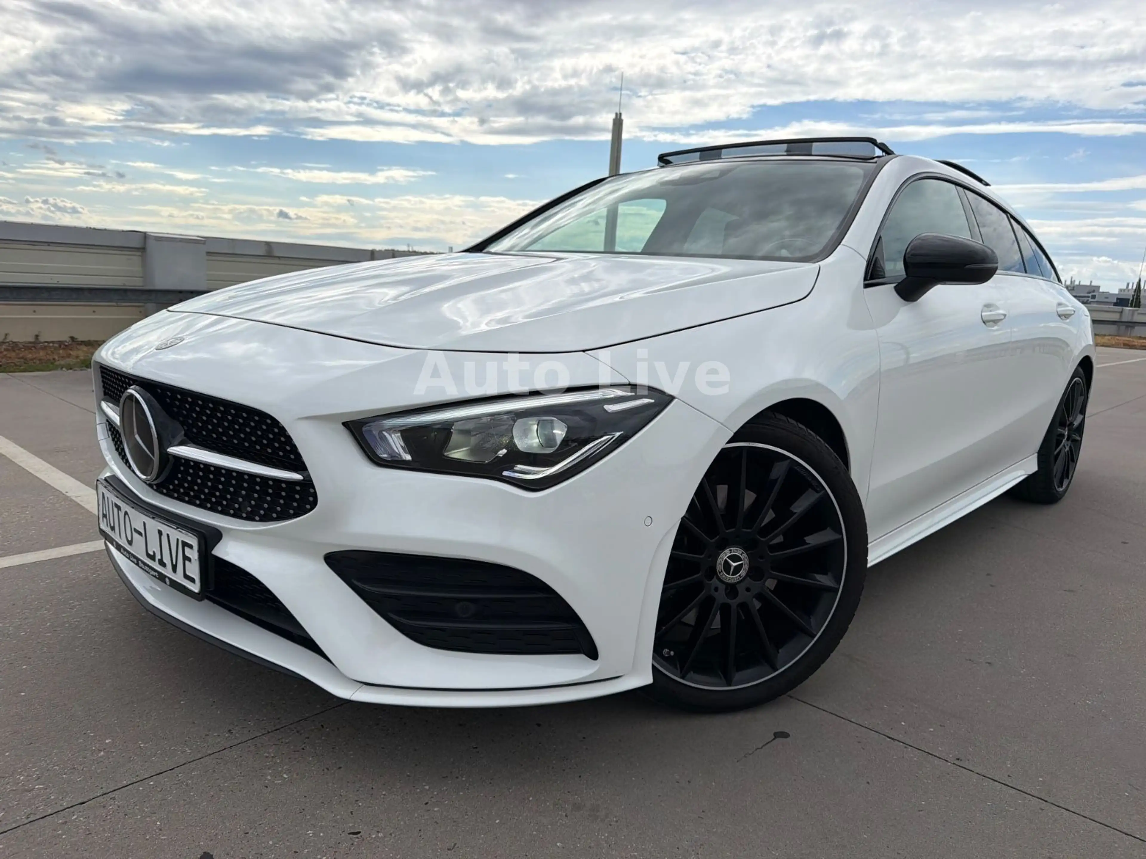 Mercedes-Benz CLA 220 d*8G*4 MATIC*AMG-LINE*PAN*WIDESCREEN*VOL