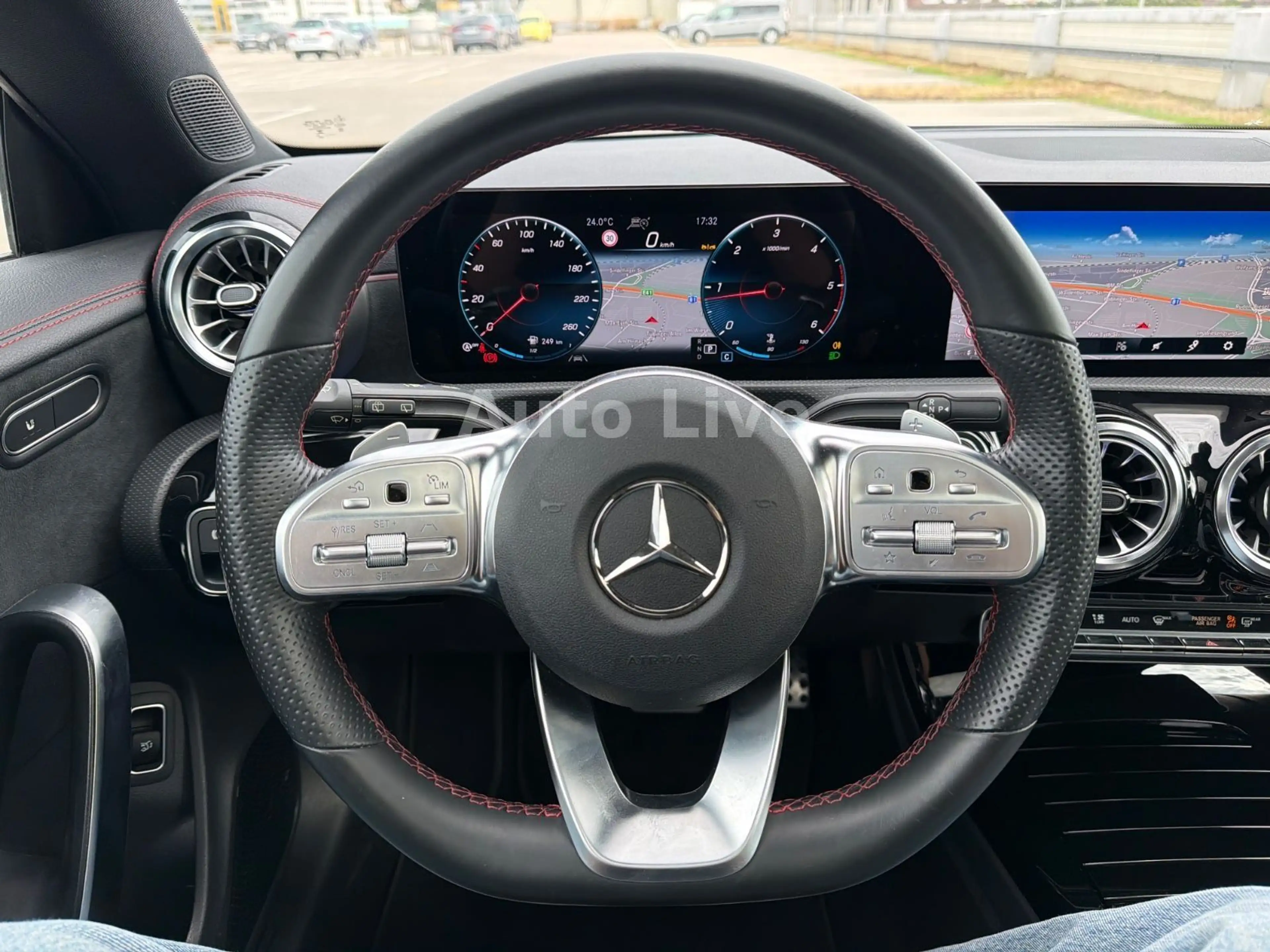 Mercedes-Benz CLA 220 d*8G*4 MATIC*AMG-LINE*PAN*WIDESCREEN*VOL — photo 9