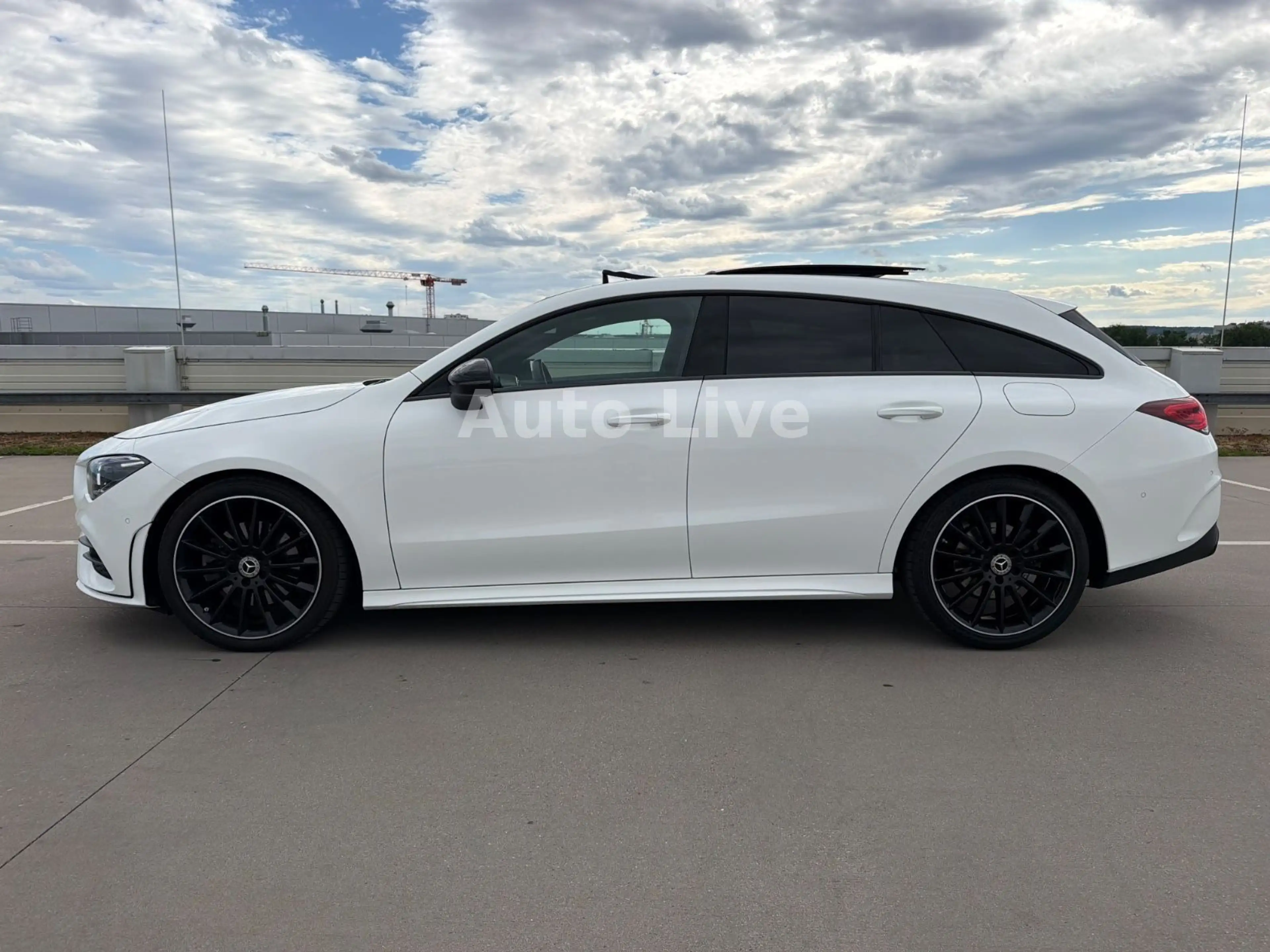 Mercedes-Benz CLA 220 d*8G*4 MATIC*AMG-LINE*PAN*WIDESCREEN*VOL — photo 2
