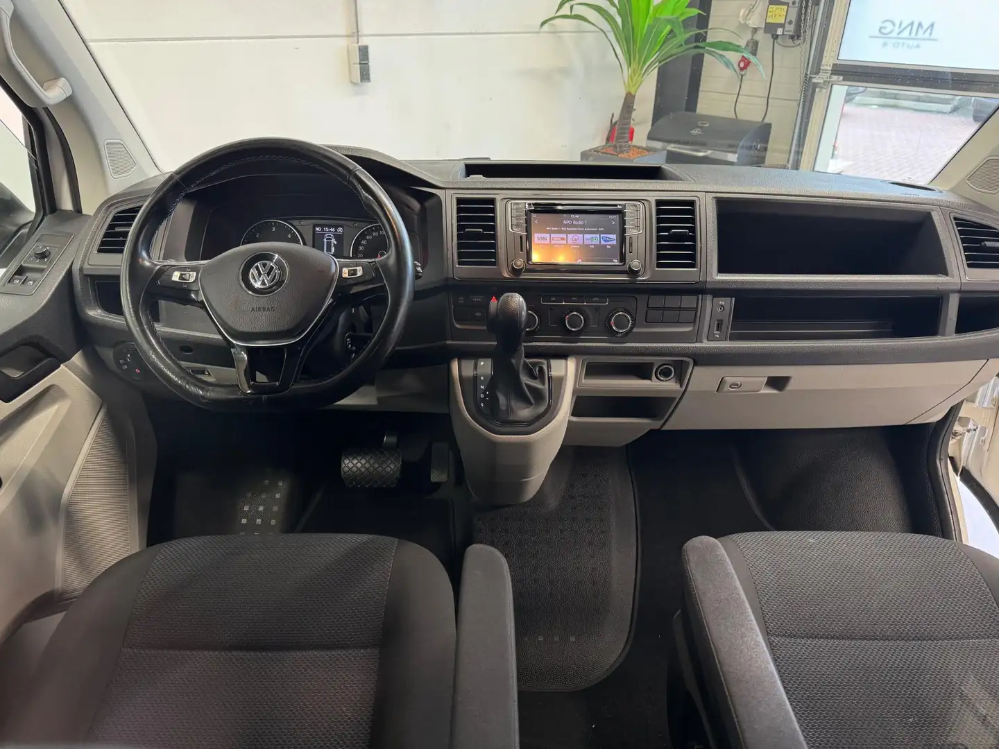 Volkswagen Transporter 2.0 TDI L1H2|AUTOMAAT|MARGE|VOL! Wit - 2