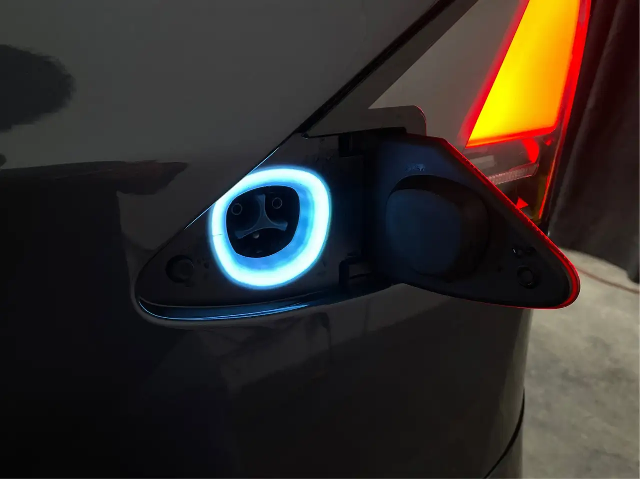 Tesla Model X fotografie Tesla Model X