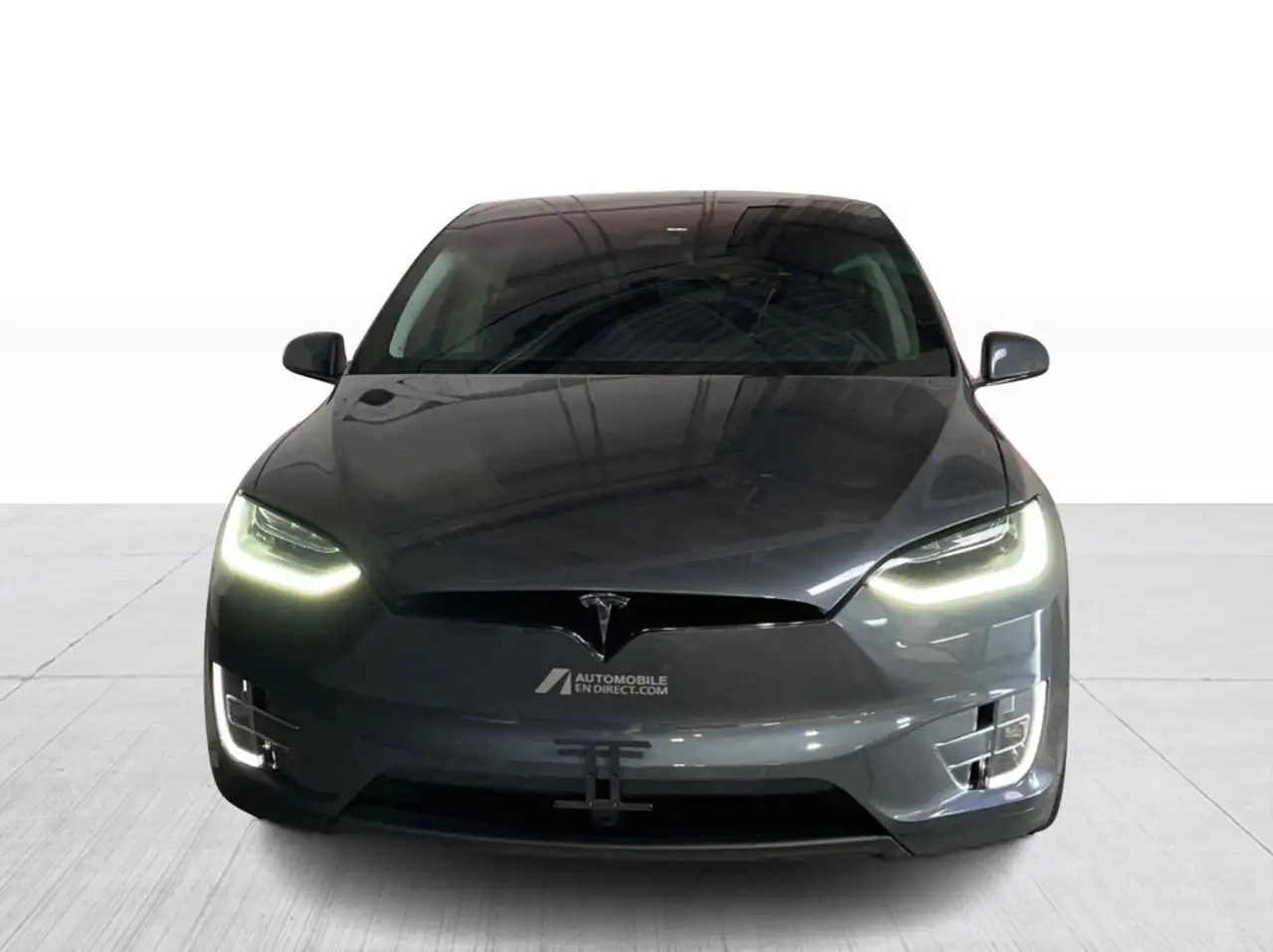 Tesla Model X fotografie Tesla Model X