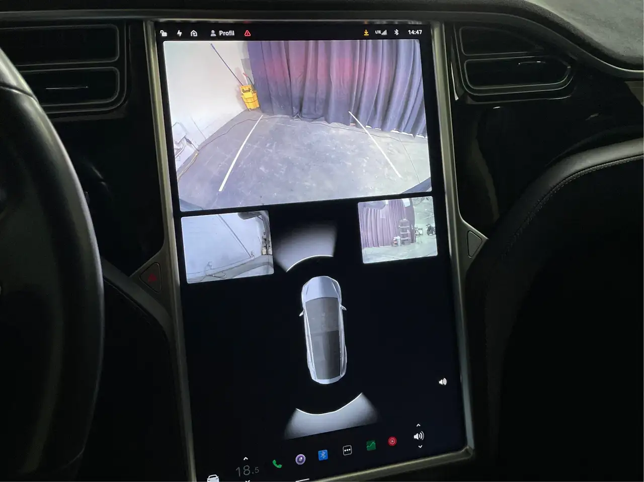 Tesla Model X fotografie Tesla Model X