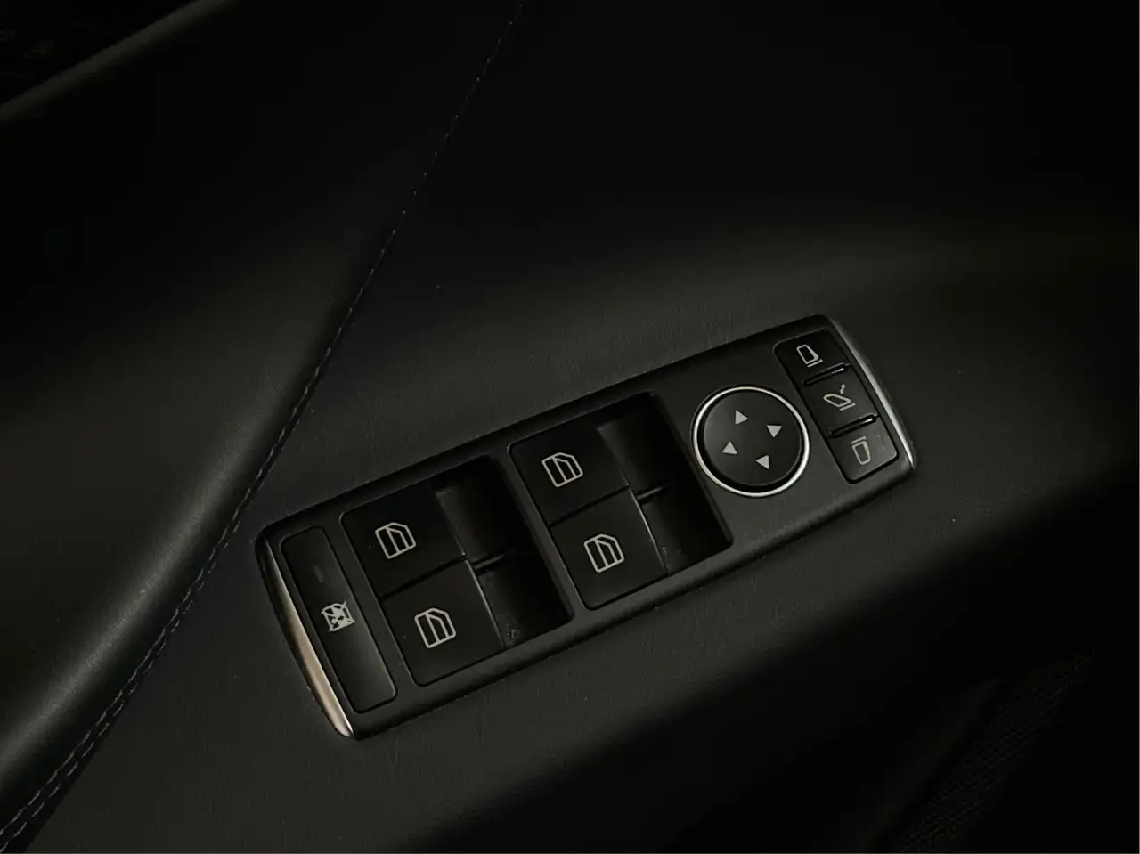 Tesla Model X fotografie Tesla Model X