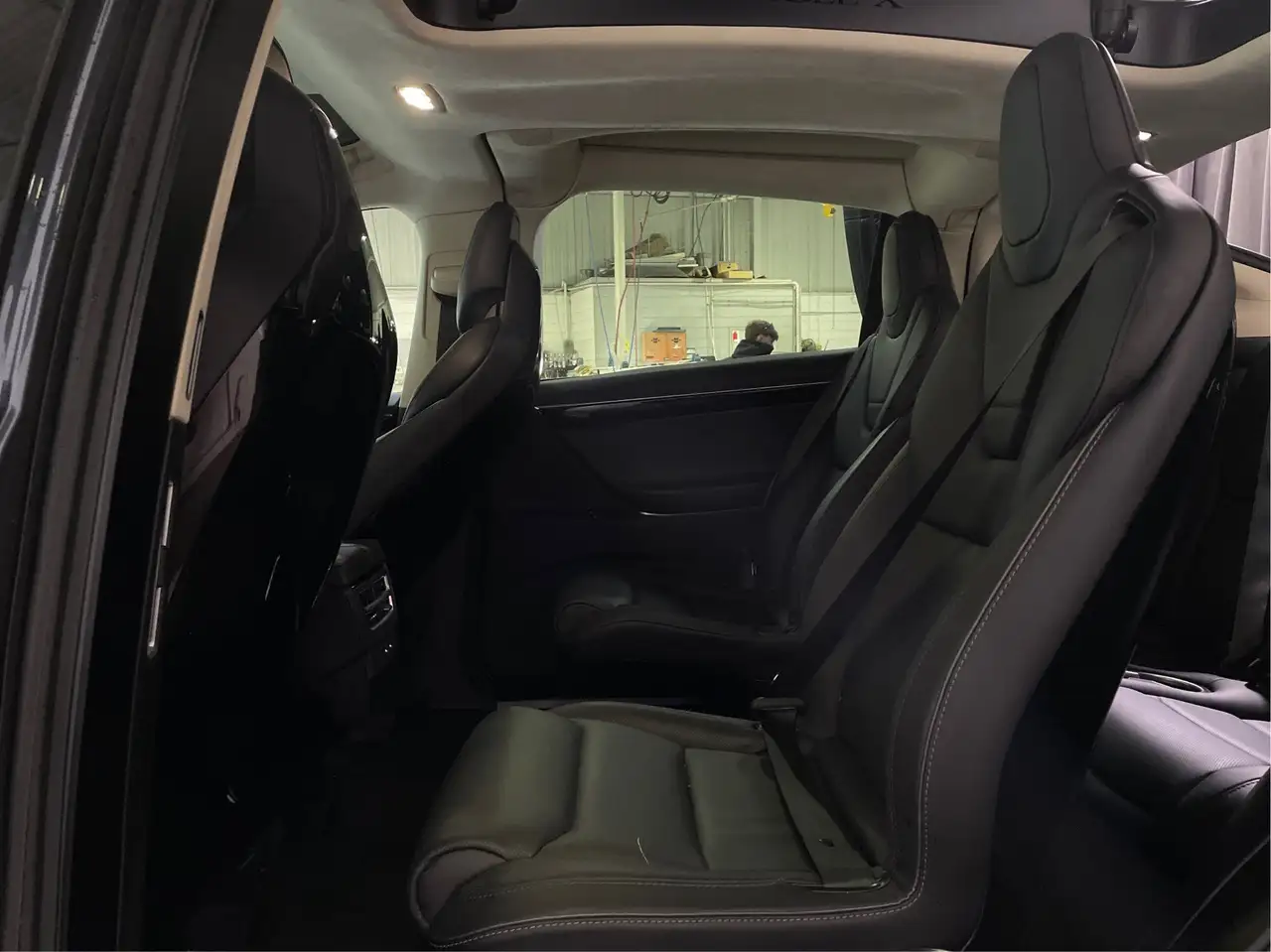 Tesla Model X fotografie Tesla Model X