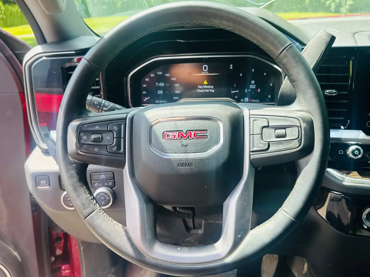 GMC Sierra 1500 снимка GMC Sierra 1500