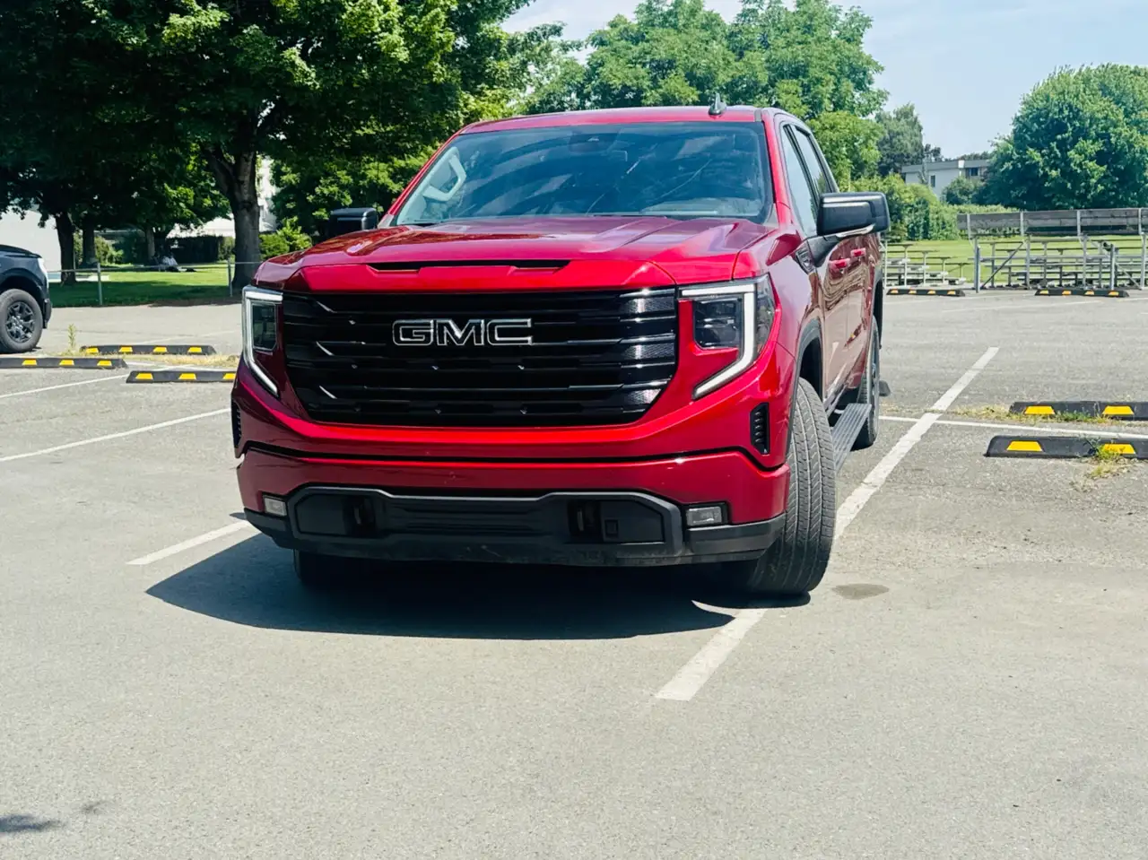 GMC Sierra 1500 снимка GMC Sierra 1500