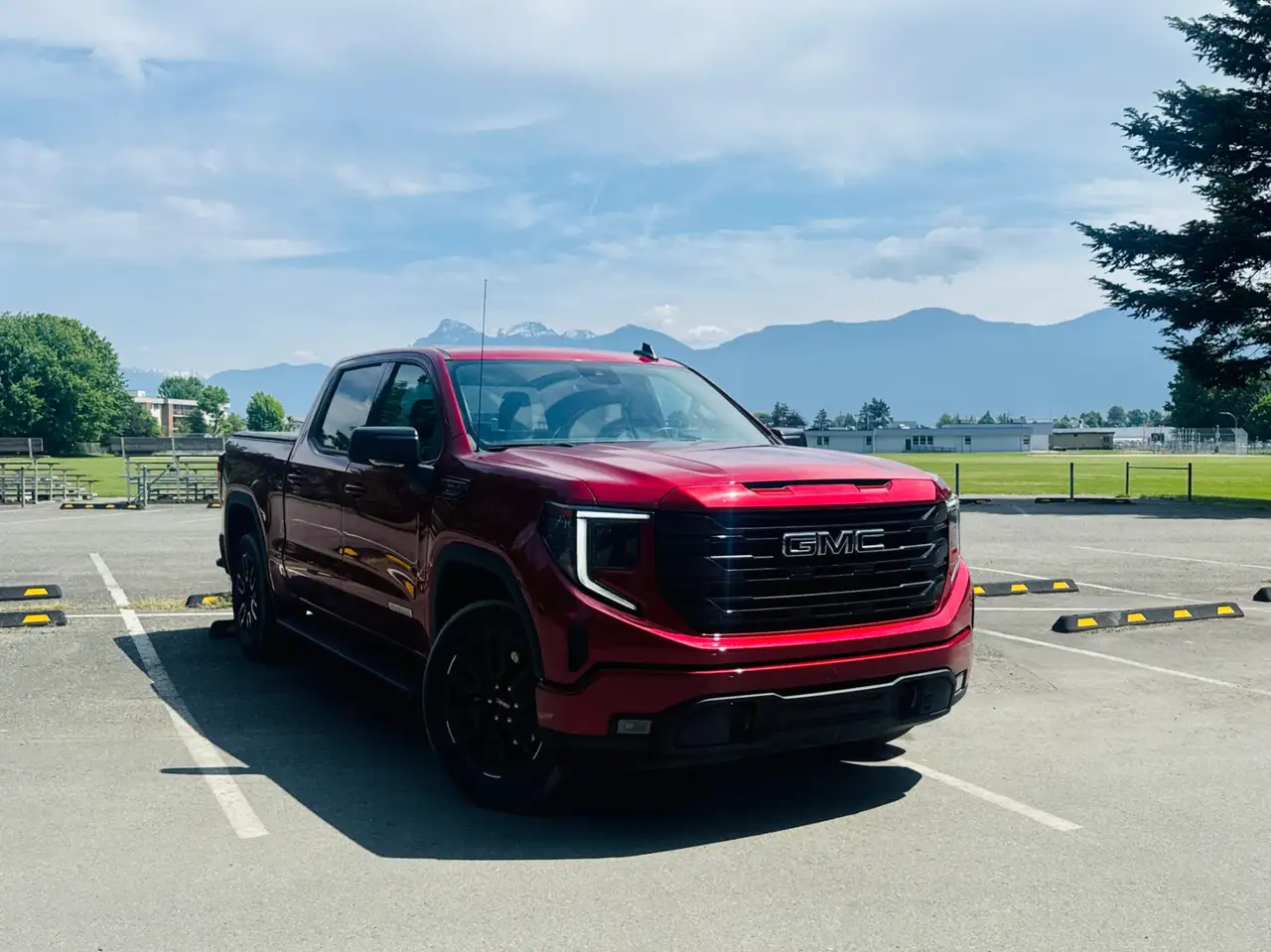 GMC Sierra 1500 снимка GMC Sierra 1500