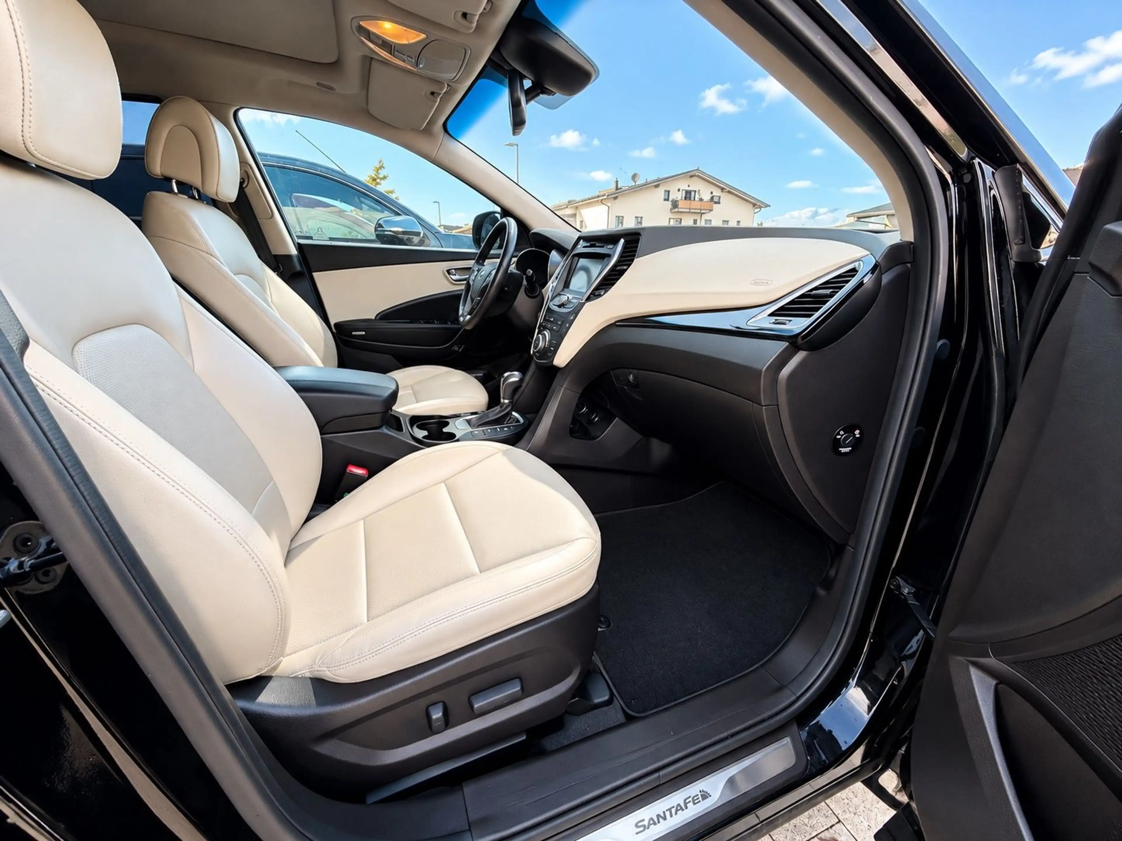 Hyundai SANTA FE Premium 4WD LEDER XEN NAVI KAMERA — photo 11