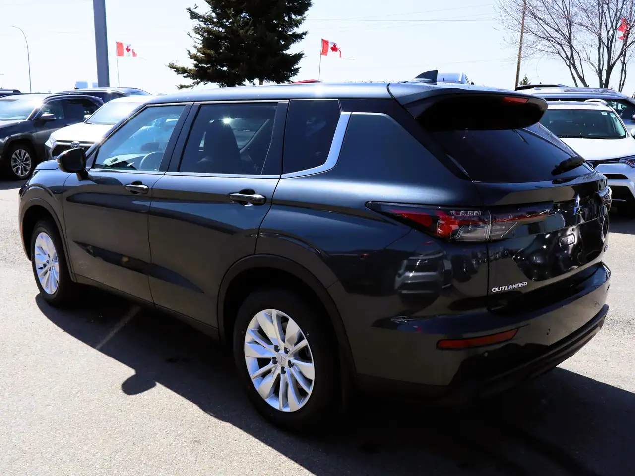 Mitsubishi Outlander снимка Mitsubishi Outlander