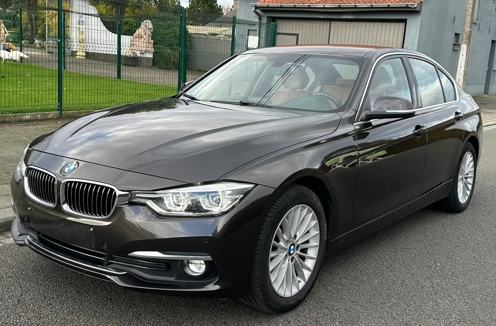 BMW 318 318d Aut. Luxury Line - 1