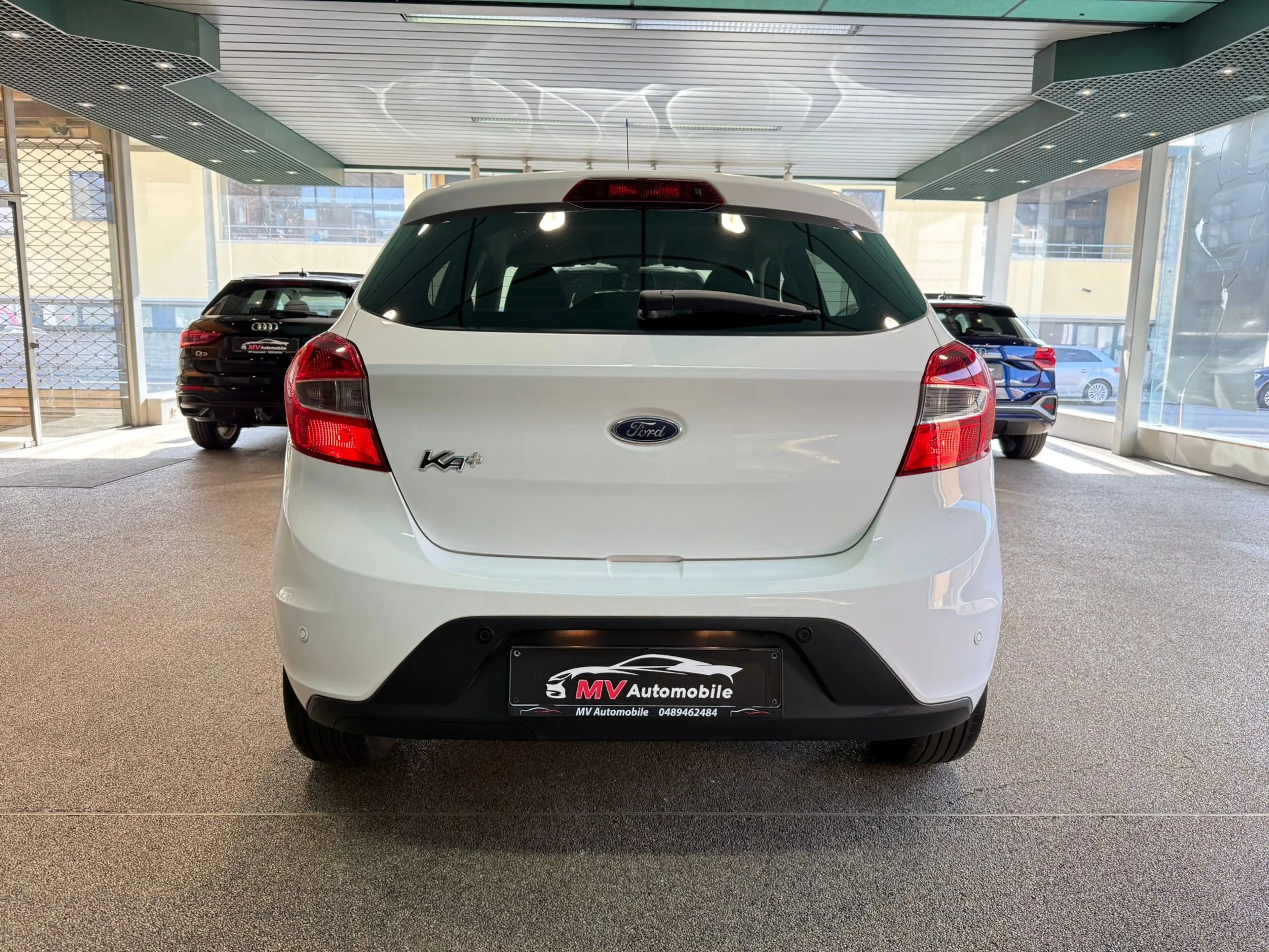 Ford Ka/Ka+ 1.2i Black Edition * Clim * Écran * Jante — photo 5