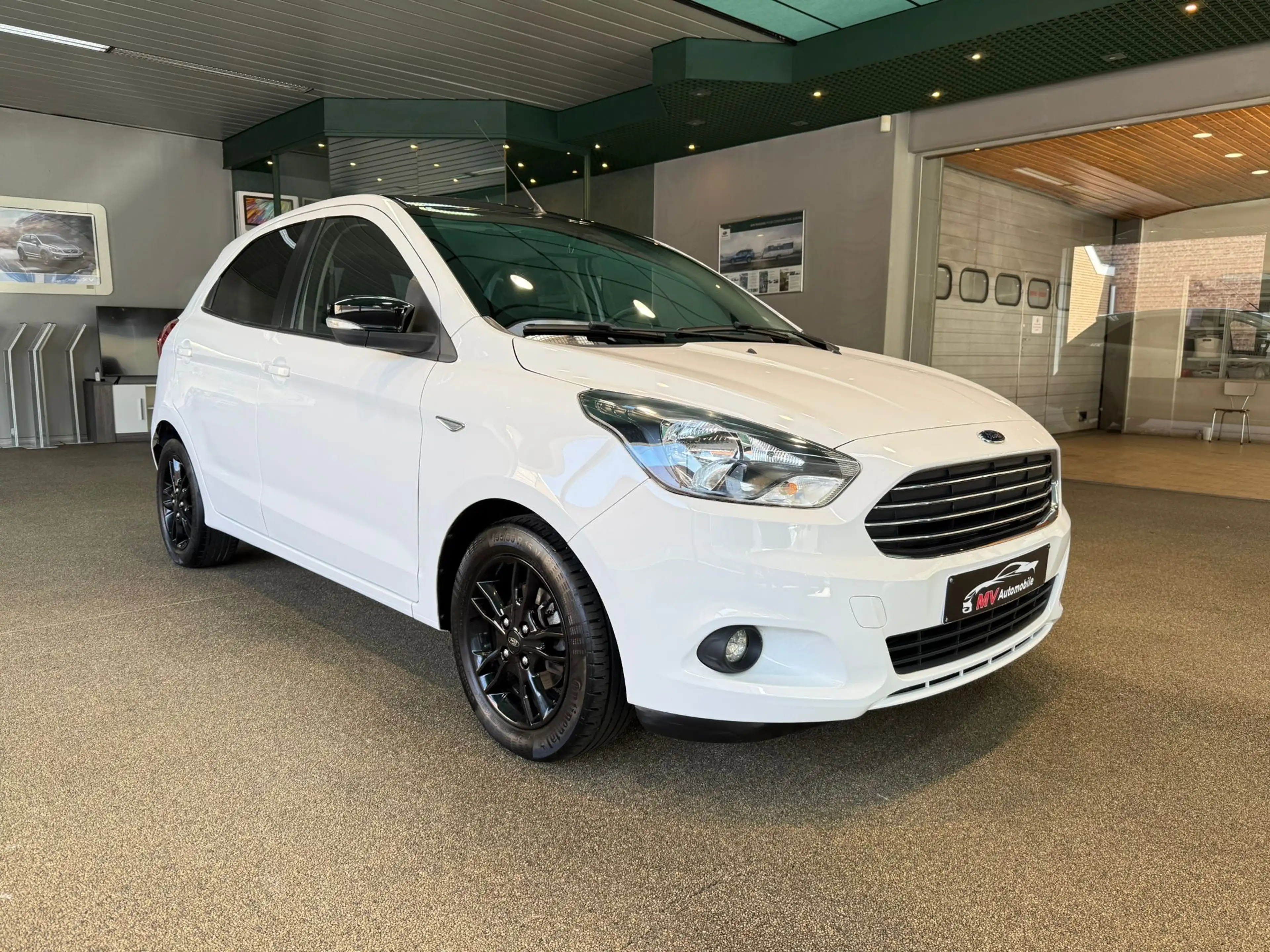Ford Ka/Ka+ 1.2i Black Edition * Clim * Écran * Jante — photo 3