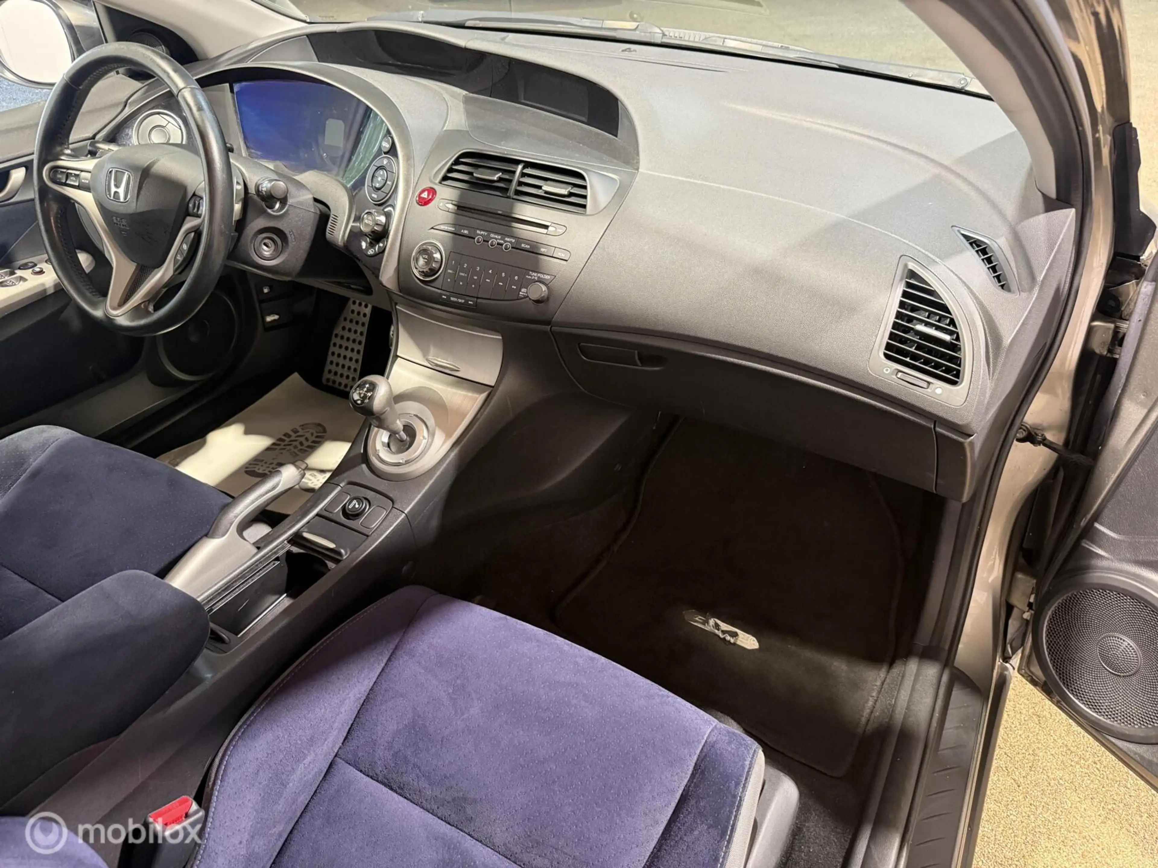 Honda Civic 1.8 Sport AUT/AIRCO/CRUIS/PSENSOR/APK/NAP/1EIG — photo 11