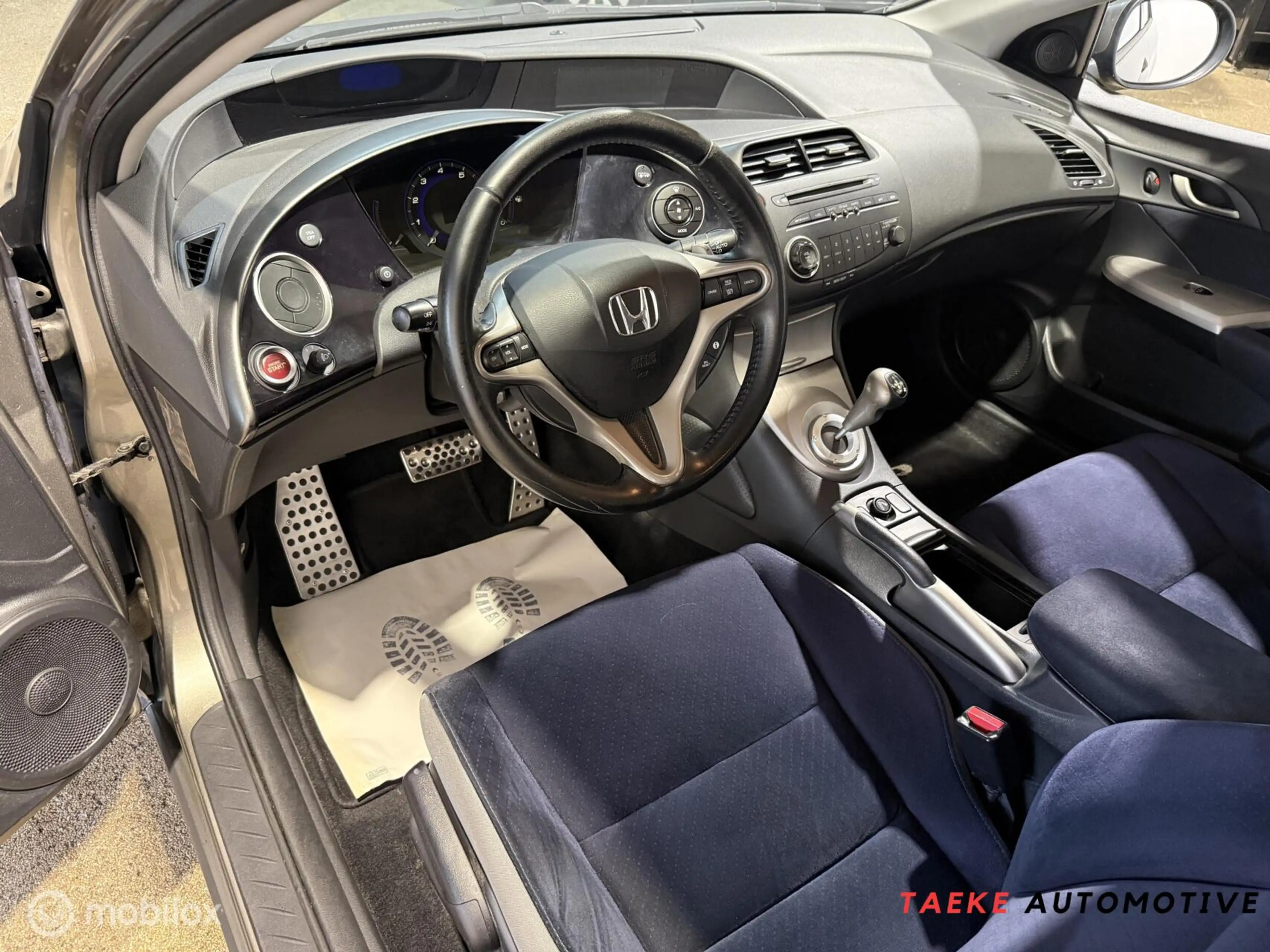 Honda Civic 1.8 Sport AUT/AIRCO/CRUIS/PSENSOR/APK/NAP/1EIG — photo 3