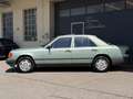 Mercedes-Benz 300 D W124 R6 Sauger Automatik AHK* TÜV NEU* Grün - thumbnail 3