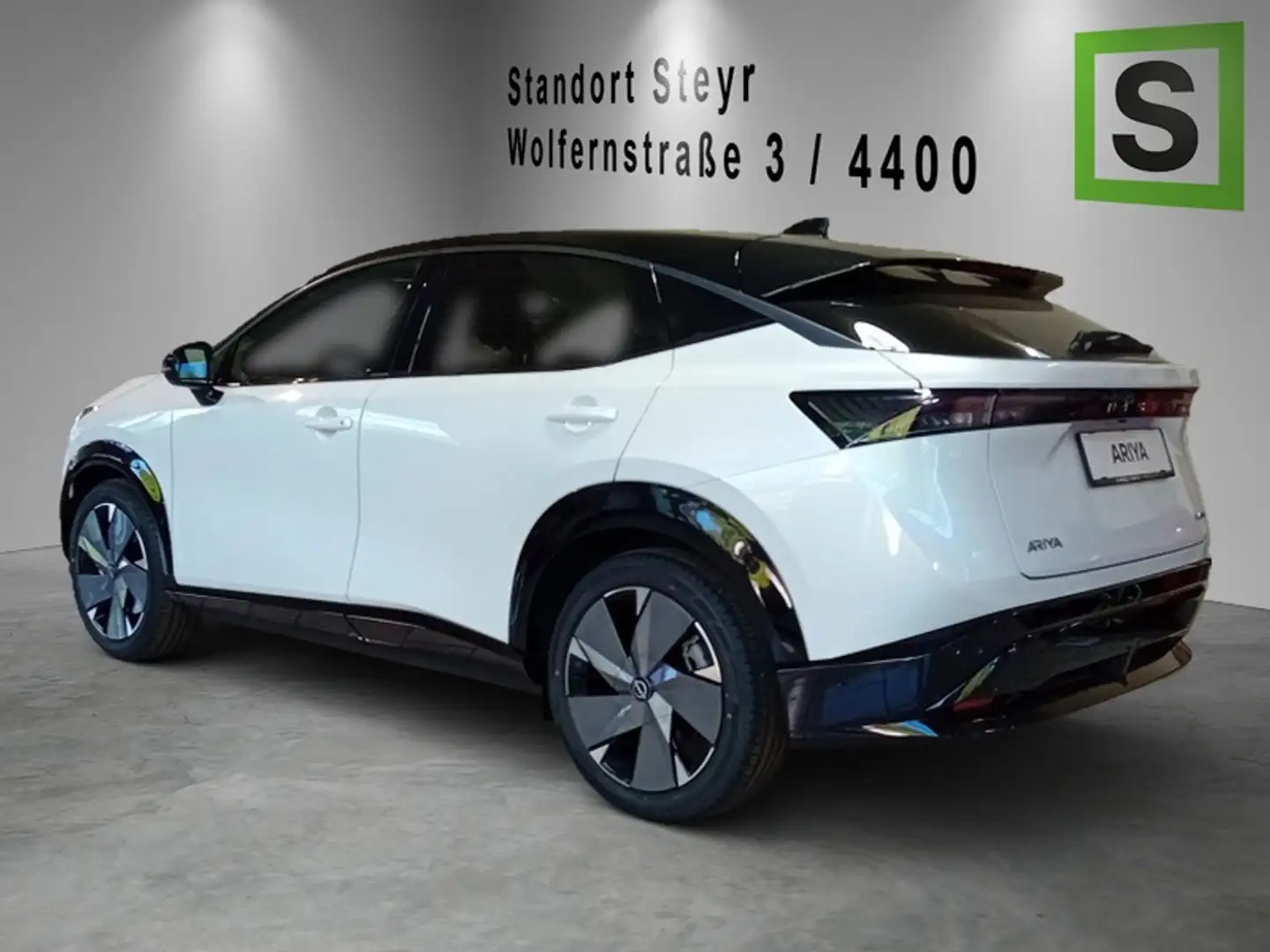 Nissan Ariya ARIYA Evolve 87 kWh 306 PS e-4ORCE Weiß - 2