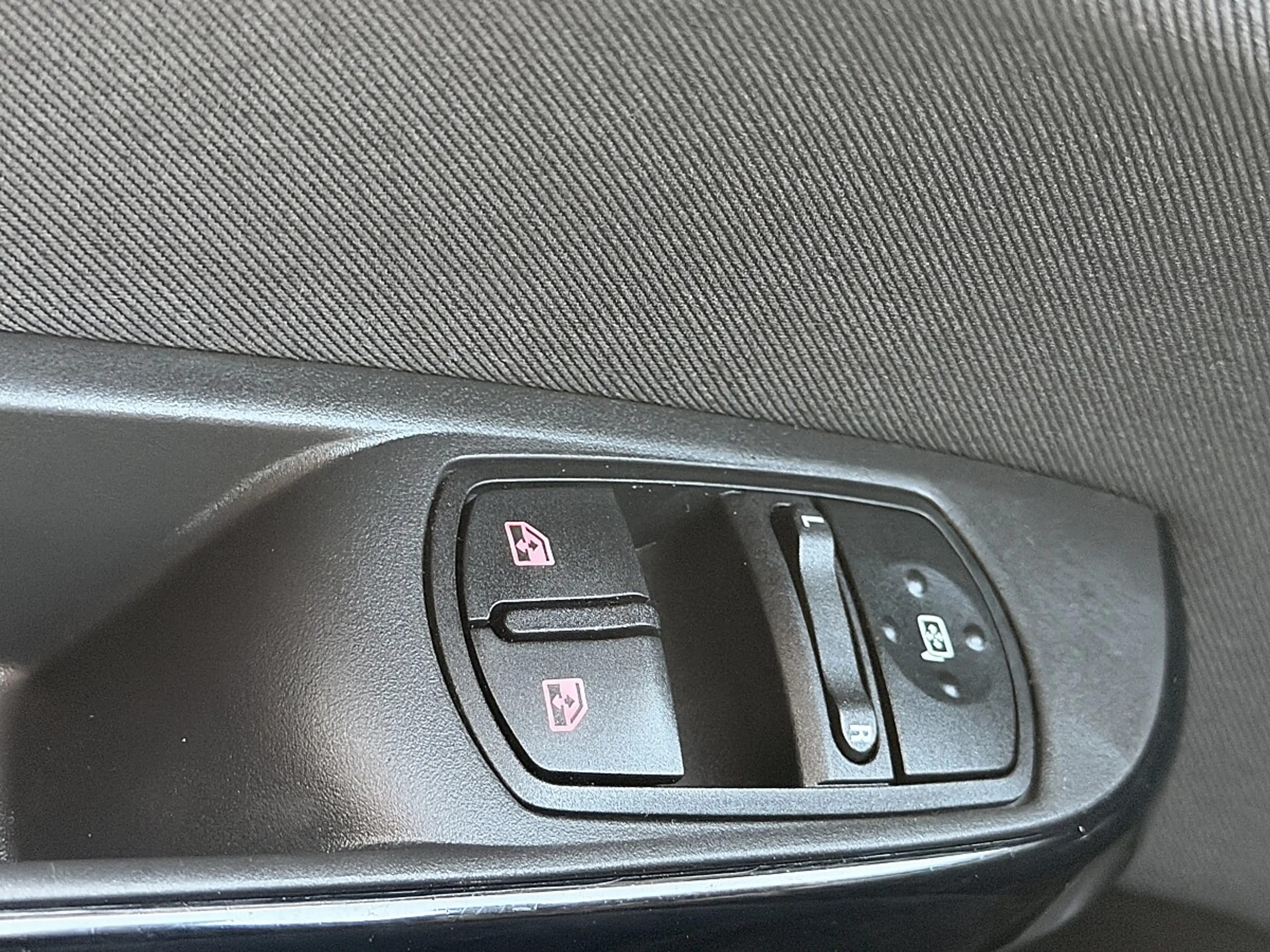 Opel Corsa E 1.2 ECOTEC Cool&Sound*GARANTIE INKLUDIERT,STE... — photo 13