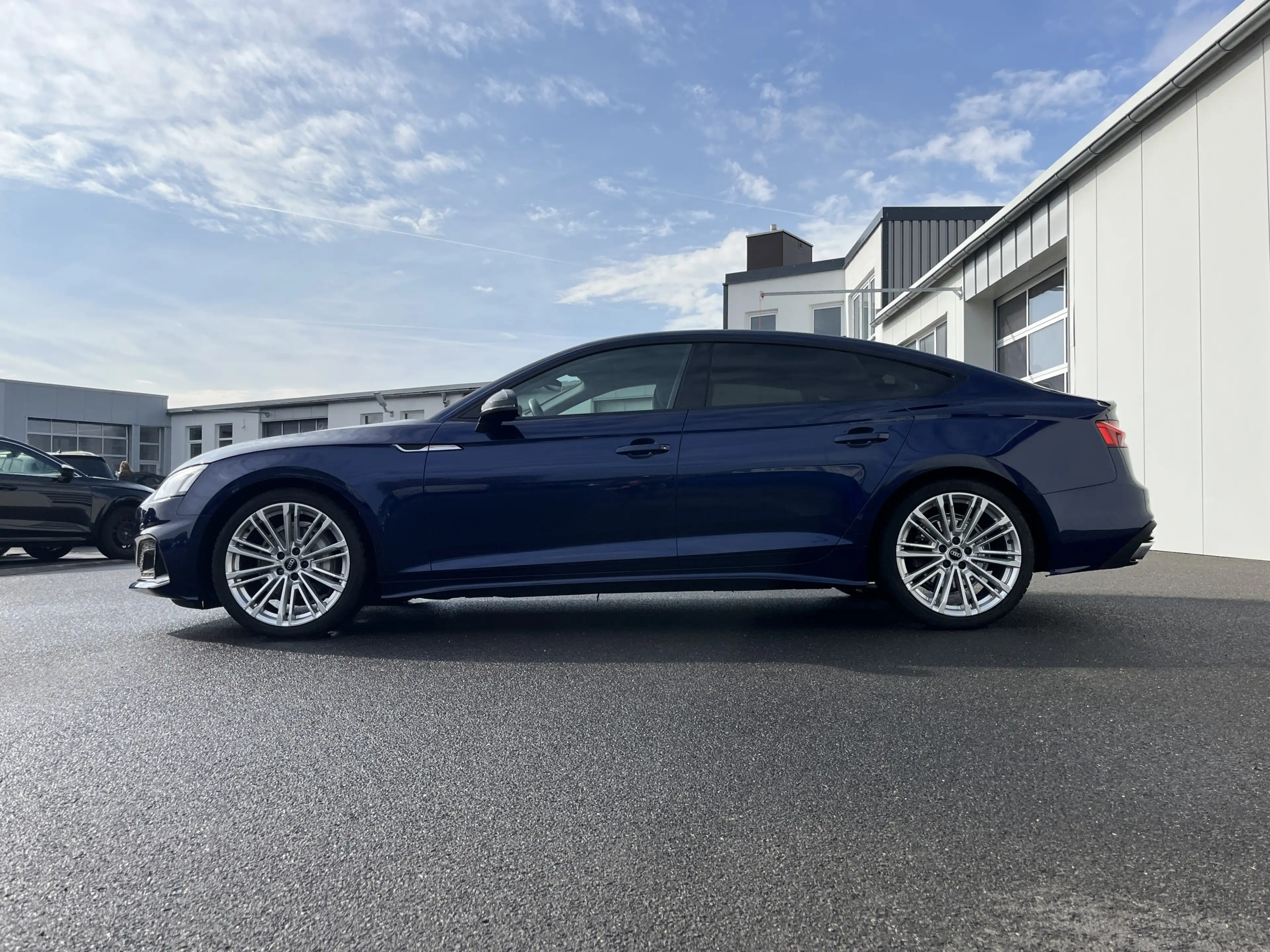 Audi A5 Sportback 40 2.0 TFSI quattro Blackline 181€ m.2 — photo 2