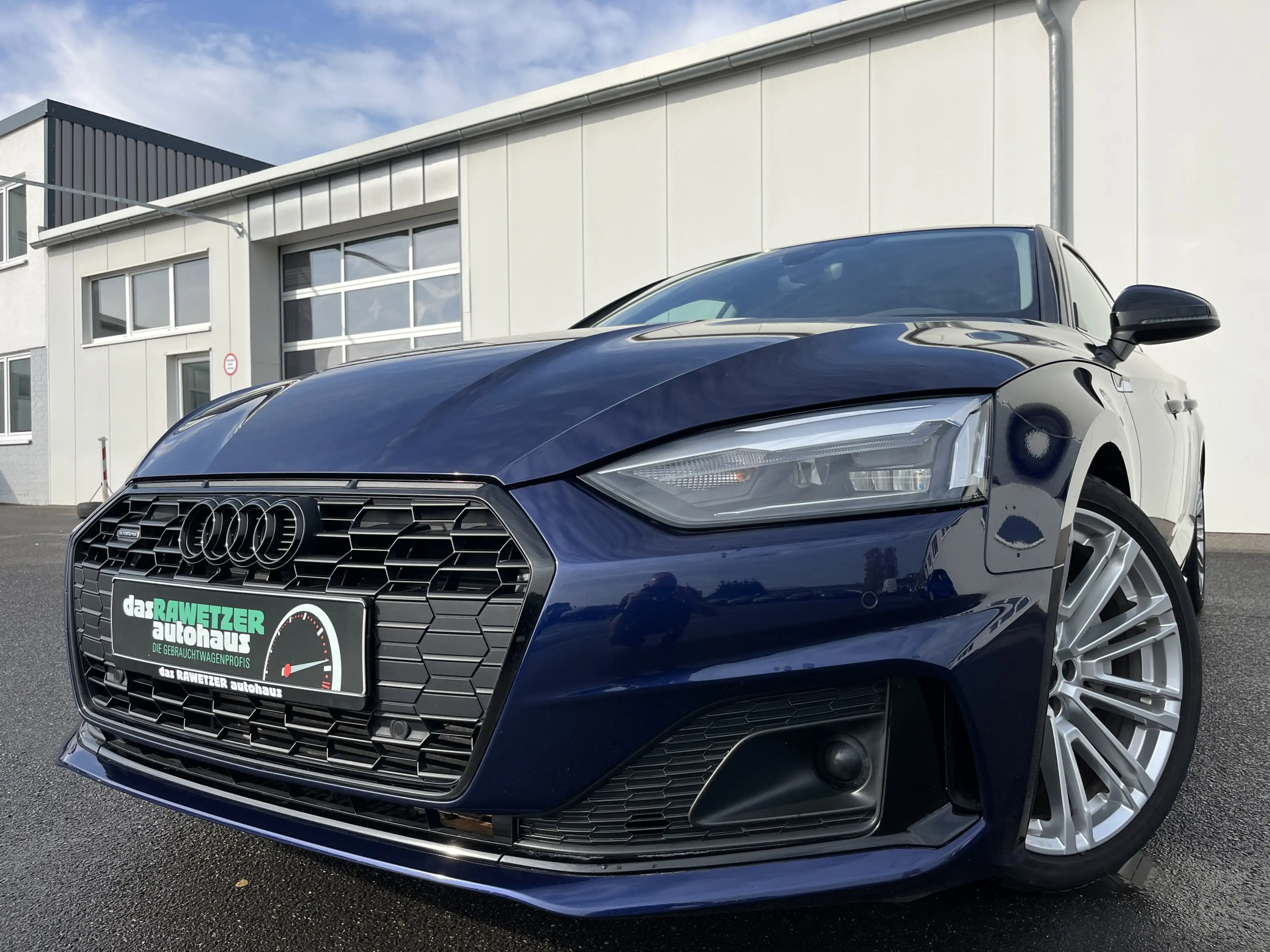Audi A5 Sportback 40 2.0 TFSI quattro Blackline 181€ m.2