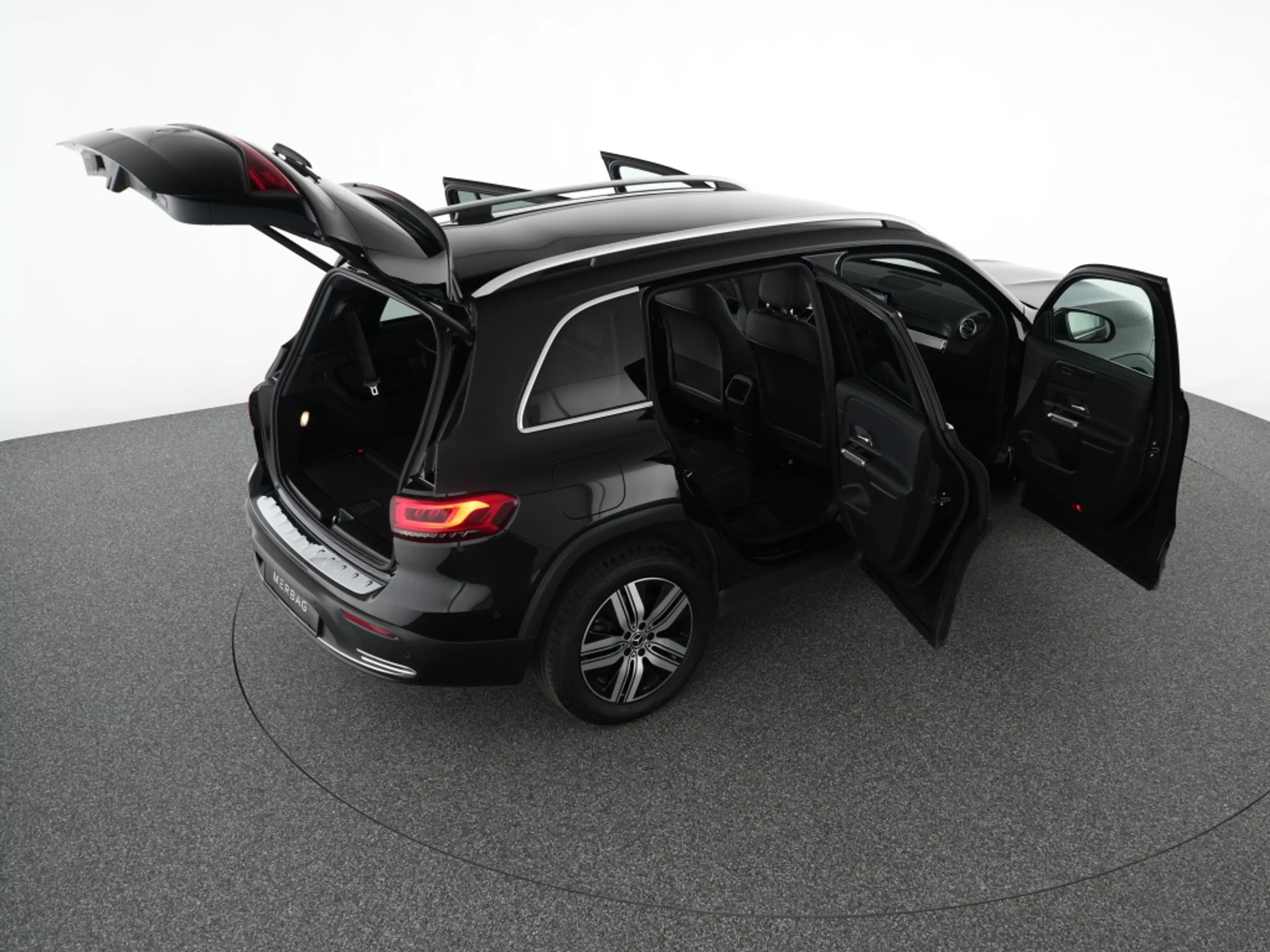 Mercedes-Benz EQB 250 Progressive LED Distronic Kamera Automatik — photo 13