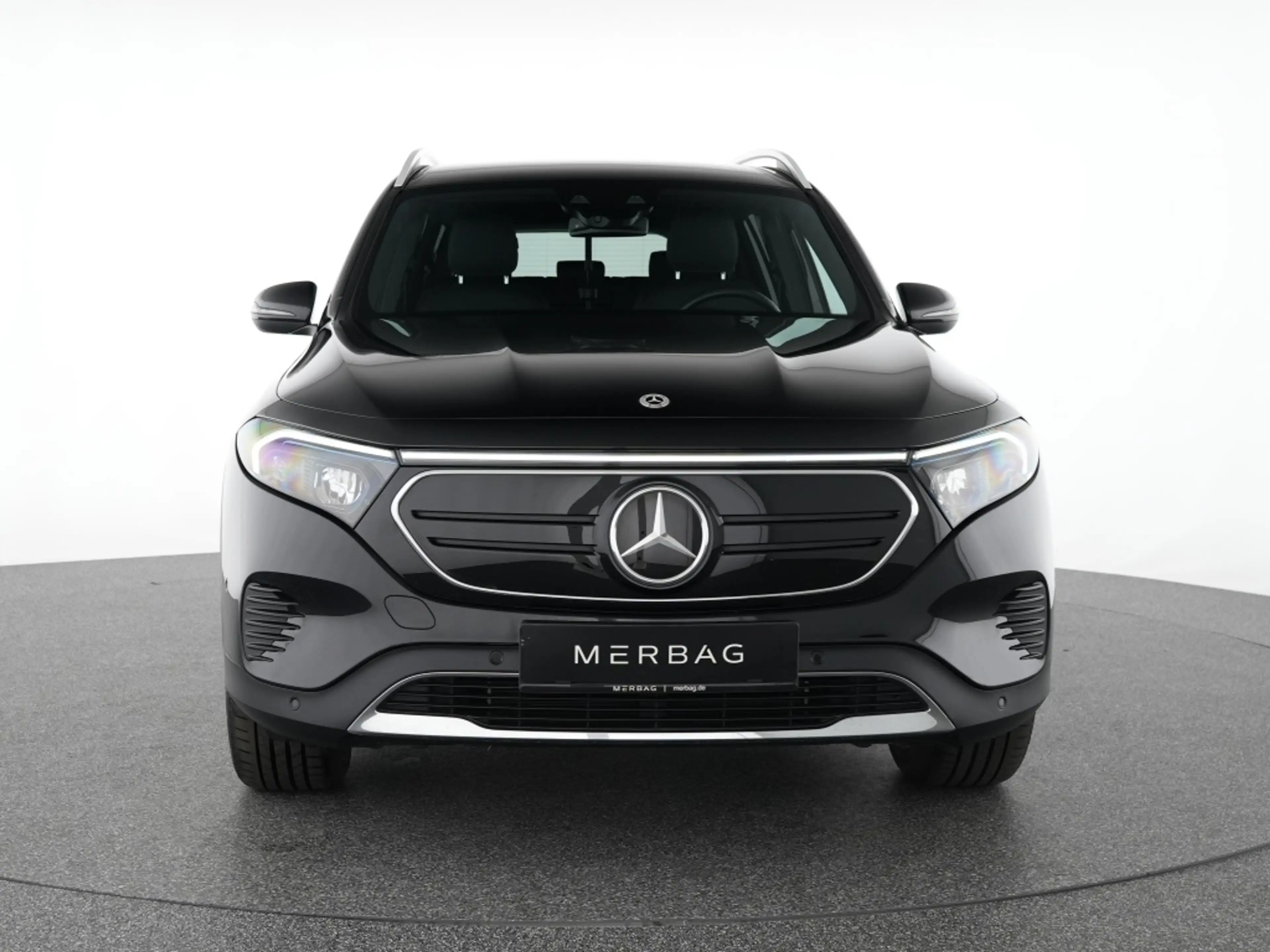 Mercedes-Benz EQB 250 Progressive LED Distronic Kamera Automatik — photo 2