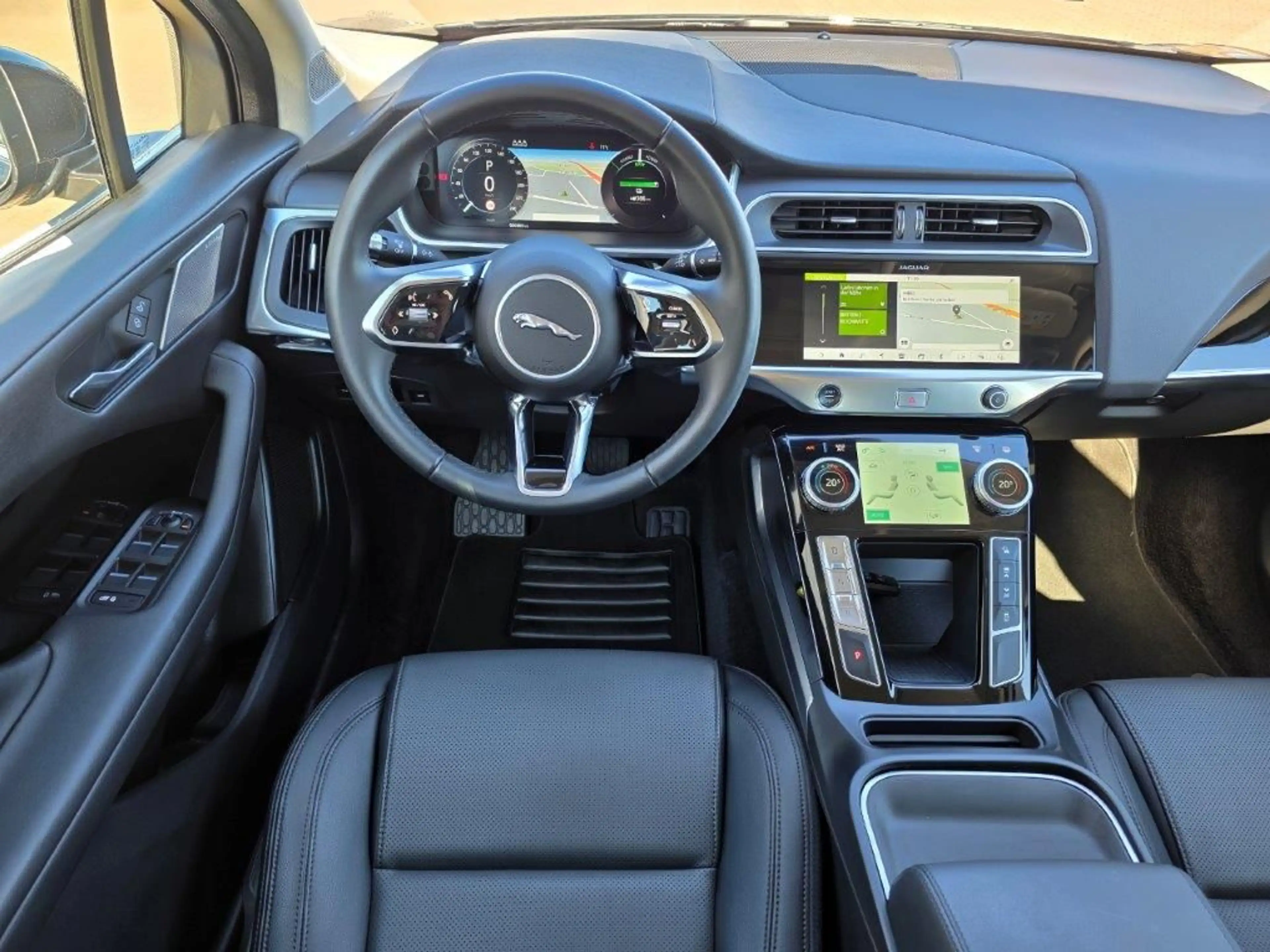Jaguar I-Pace EV400 AWD S — photo 12