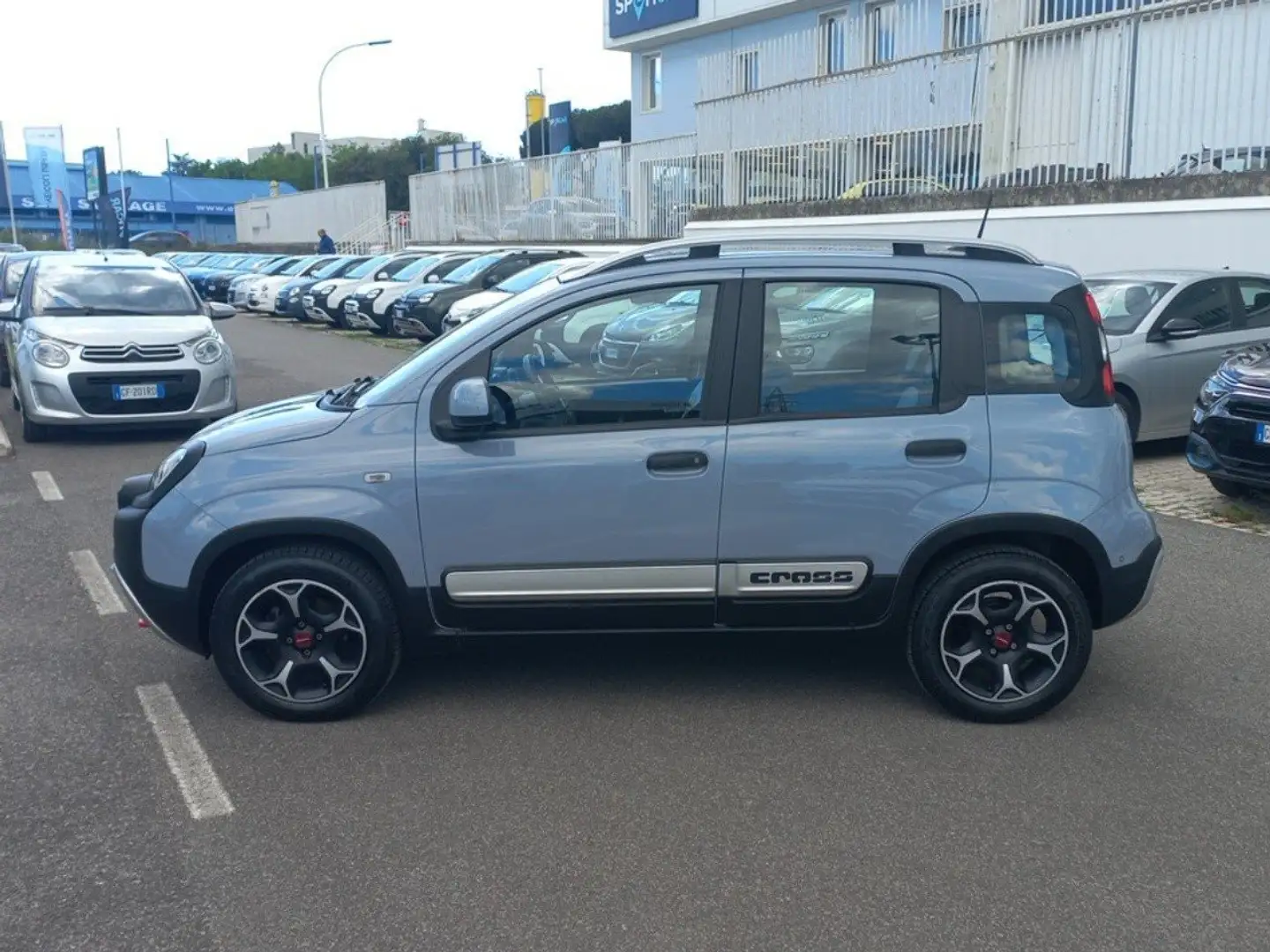 Fiat Panda 1.0 FireFly 70cv S&S Hybrid Cross Gris - 2