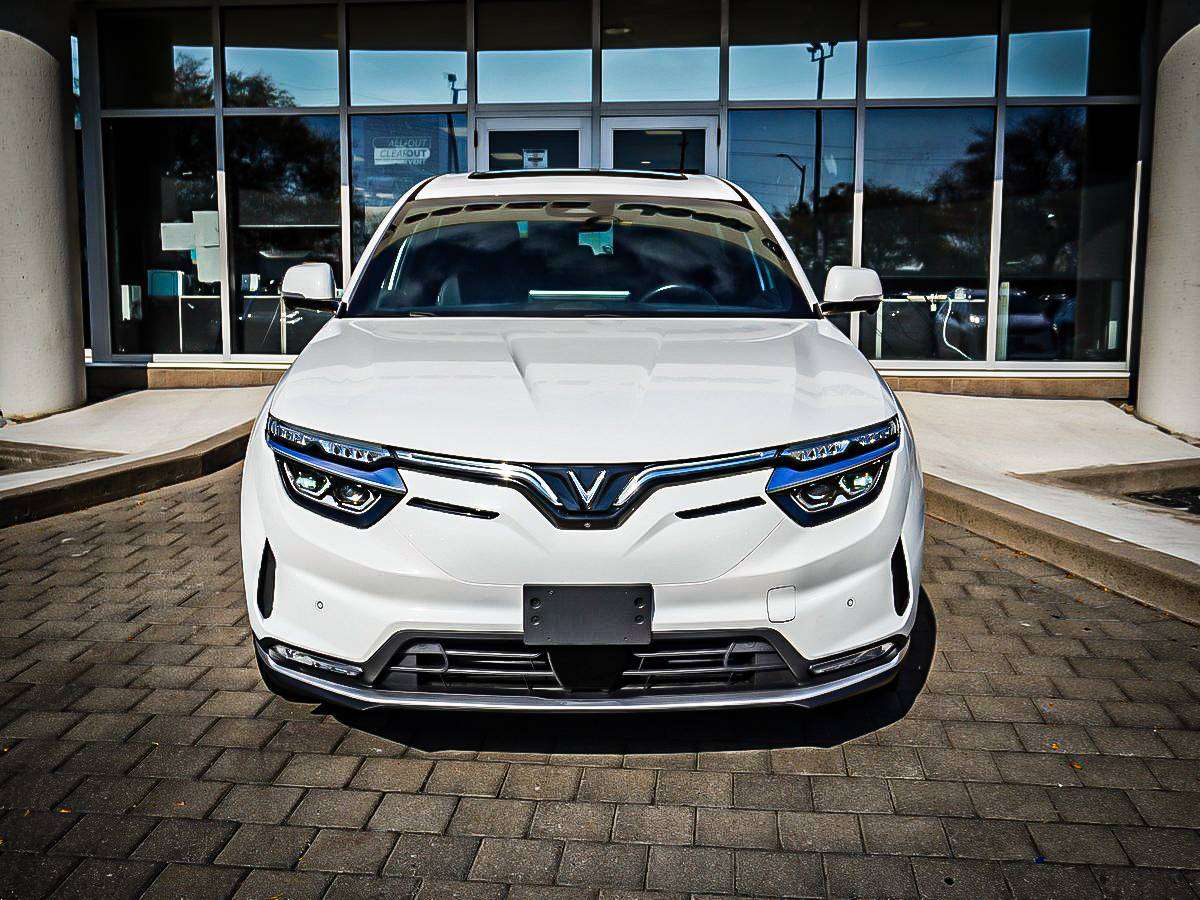 2023 VinFast VF 8