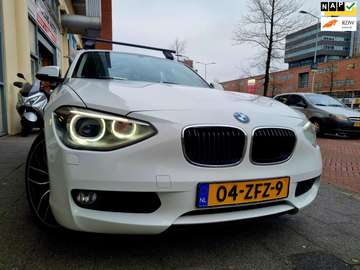 1-serie 114i Business+ Navi Airco ElecRam xenon