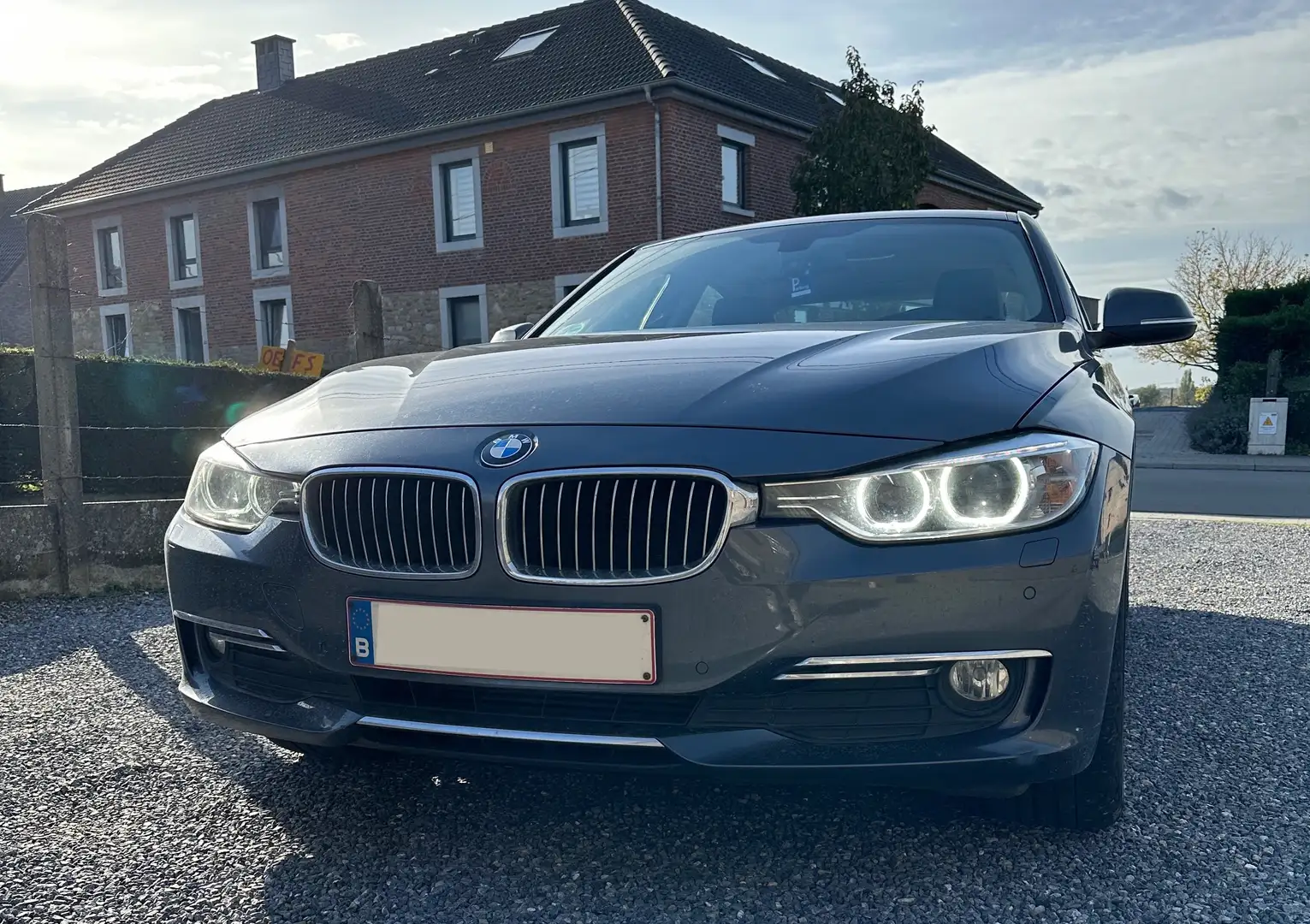 BMW 318 318 dA Luxury Line Szürke - 2