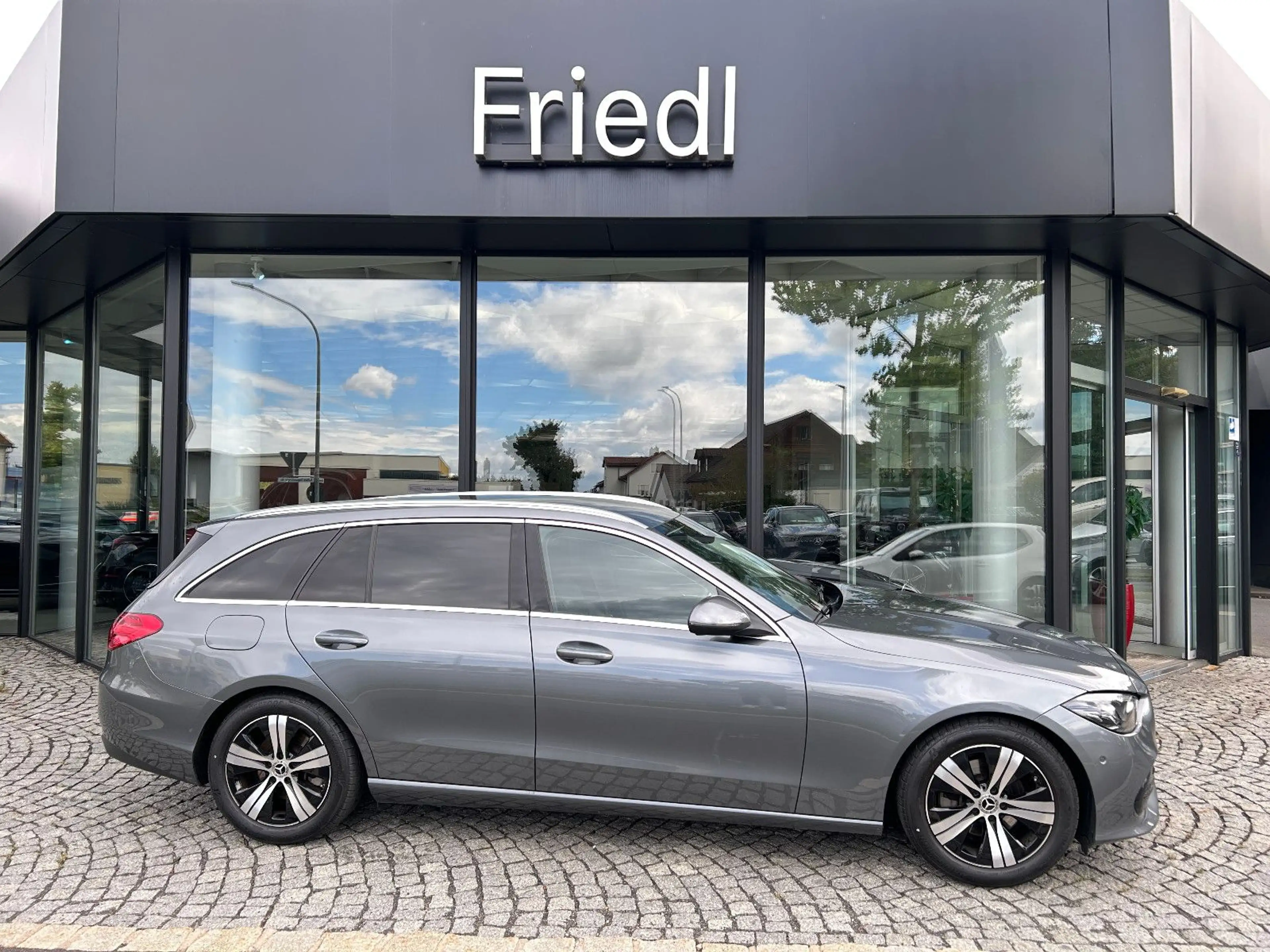 Mercedes-Benz C 180 T Avantgarde, AHK, LED, Kamera, MBUX, — photo 2
