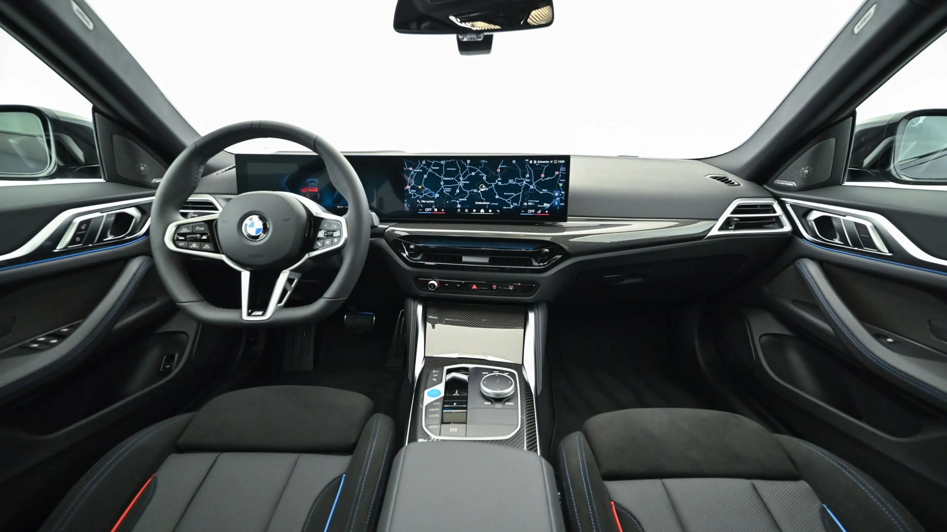 BMW i4 Gran Coupé xDrive40 — photo 15