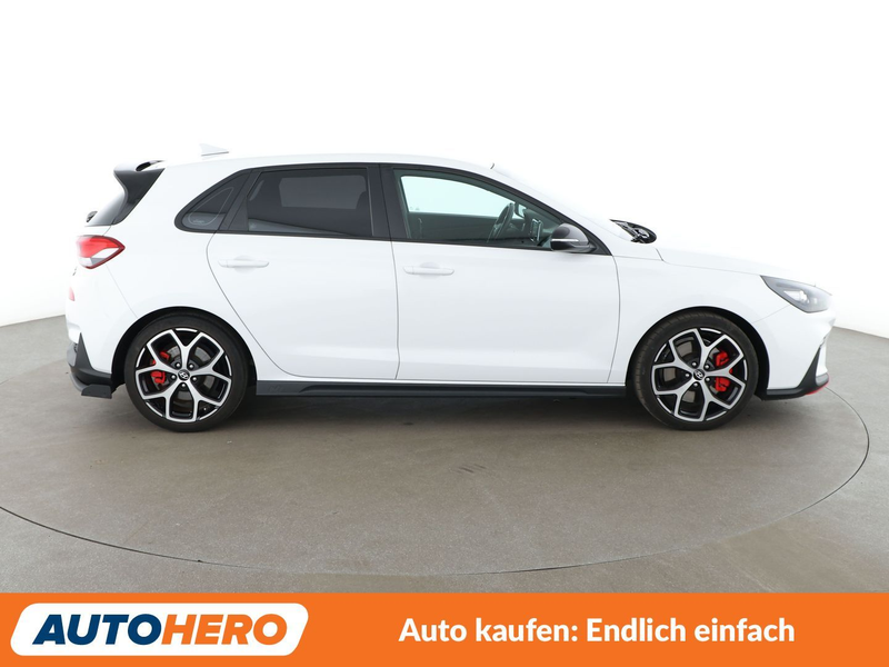 Hyundai i30 2.0 TGDI N*NAVI*TEMPO*CAM*PDC*SHZ*ALU*KLIMA* — photo 7