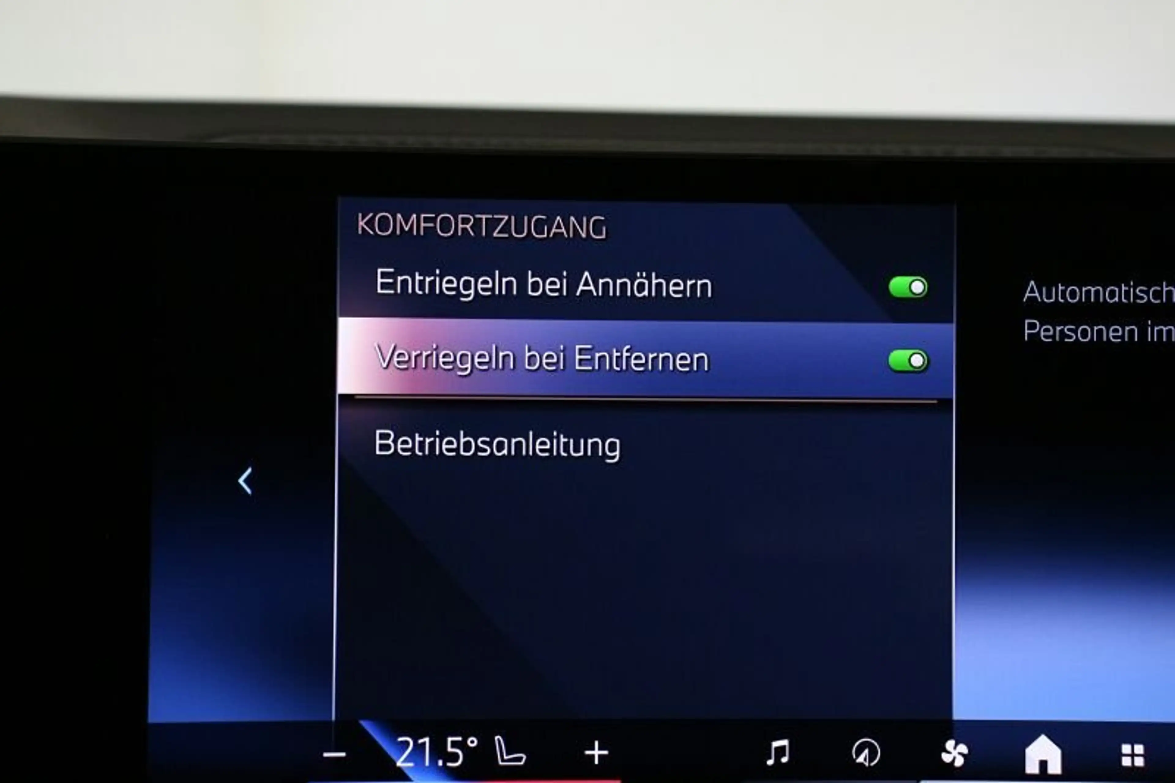 BMW 320 i AT AHK LED ACC Park+ HuD Lenkradh Alarm — photo 12