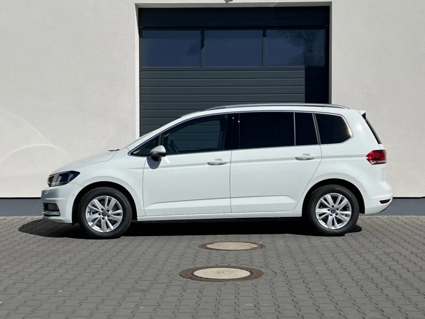 Volkswagen Touran Comfortline Edition 2,0 TDI 7 Sitze Weiß - 2