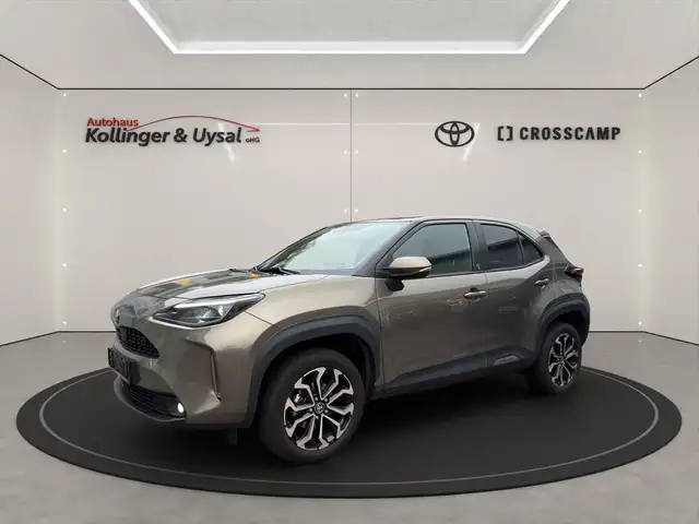 Toyota Yaris Cross Hybrid FWD Team D bis 15 J, Garantie
