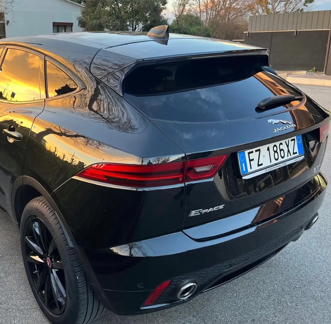 Jaguar E-Pace E-Pace 2.0d R-Dynamic awd 150cv Nero - 2