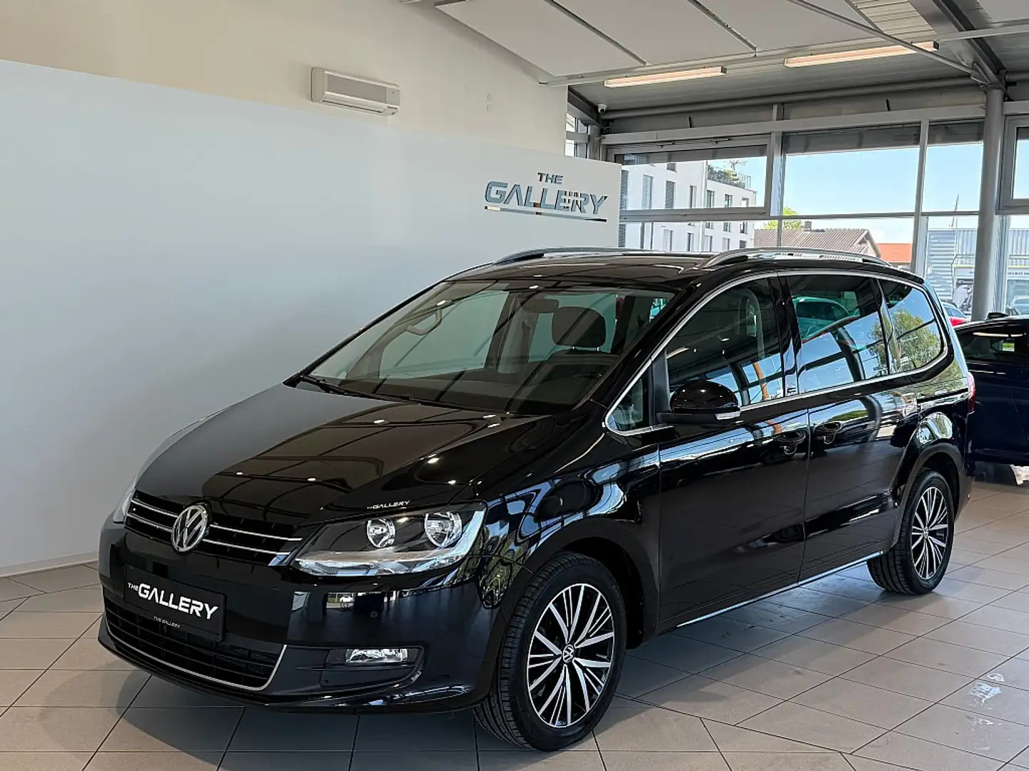 Volkswagen Sharan 2,0 TDI DSG*7-Sitzer*elektr. Türen*ACC*AHK Schwarz - 2