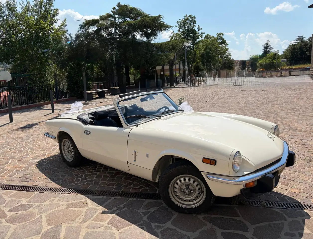 Triumph Spitfire 1500, foto 1