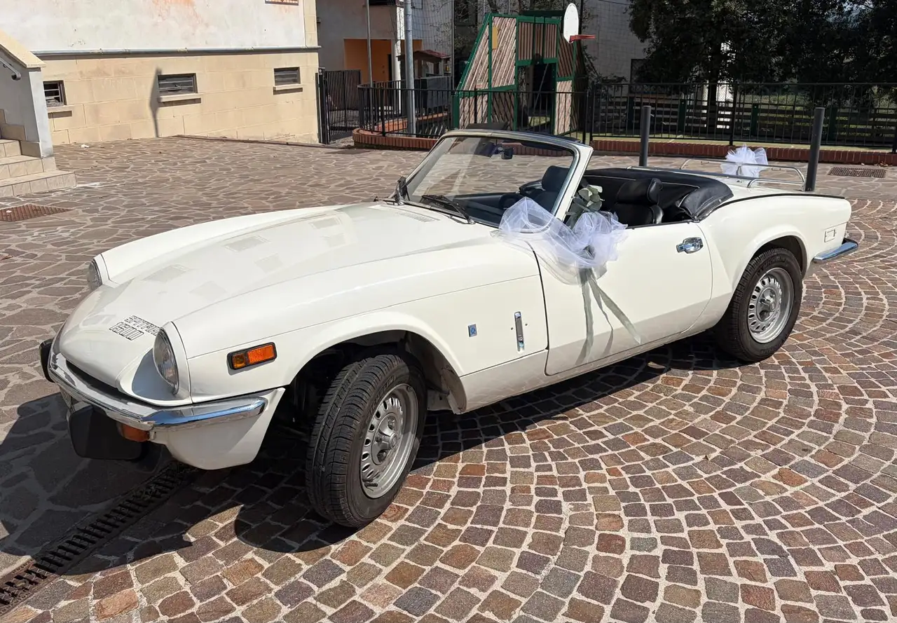 Triumph Spitfire 1500, foto 2
